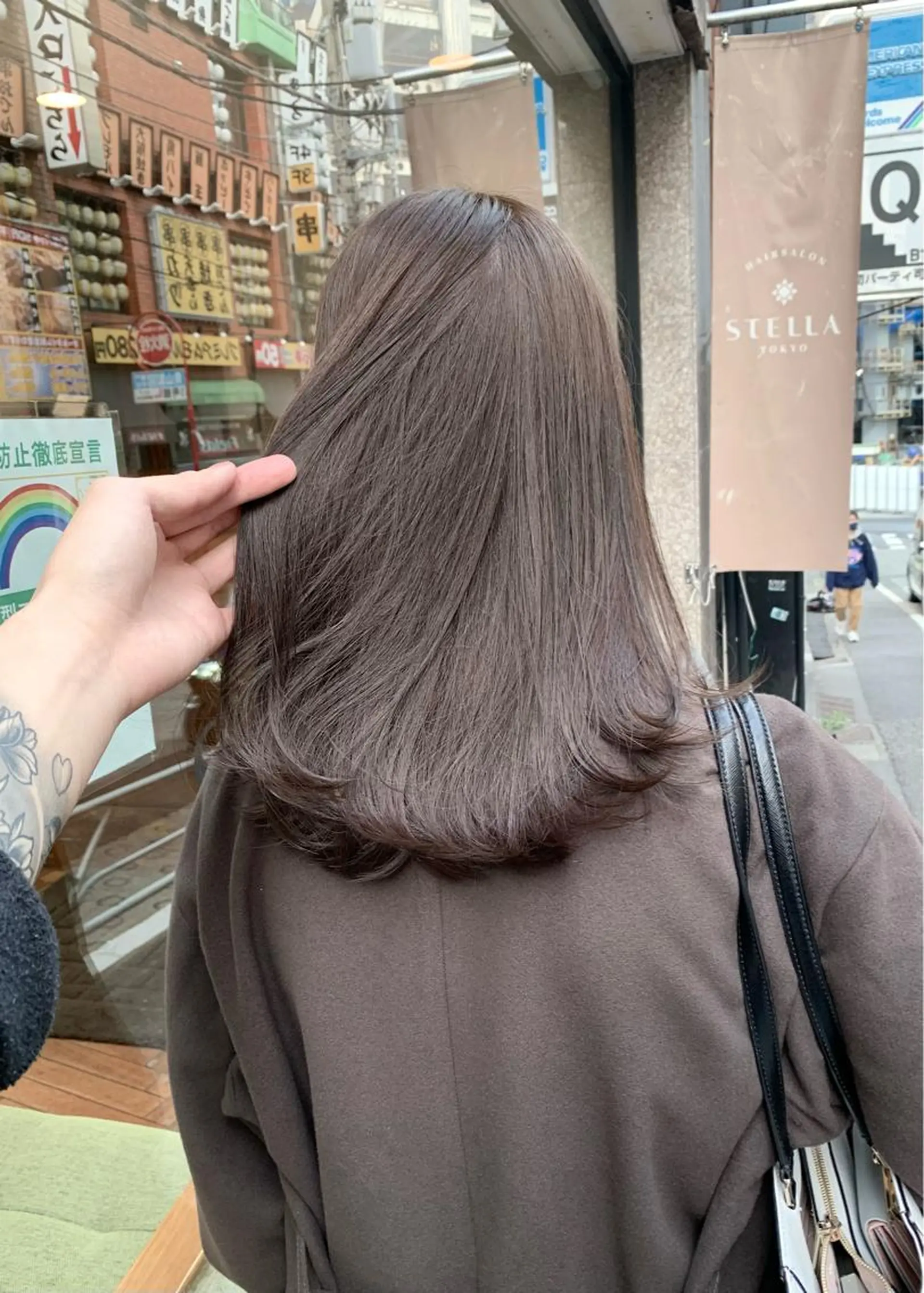 ミディアム カラー ベージュカラー ブラウンカラー ブラウンベージュ ヘアカラー トリートメント 矢野 晃平のヘアスタイル