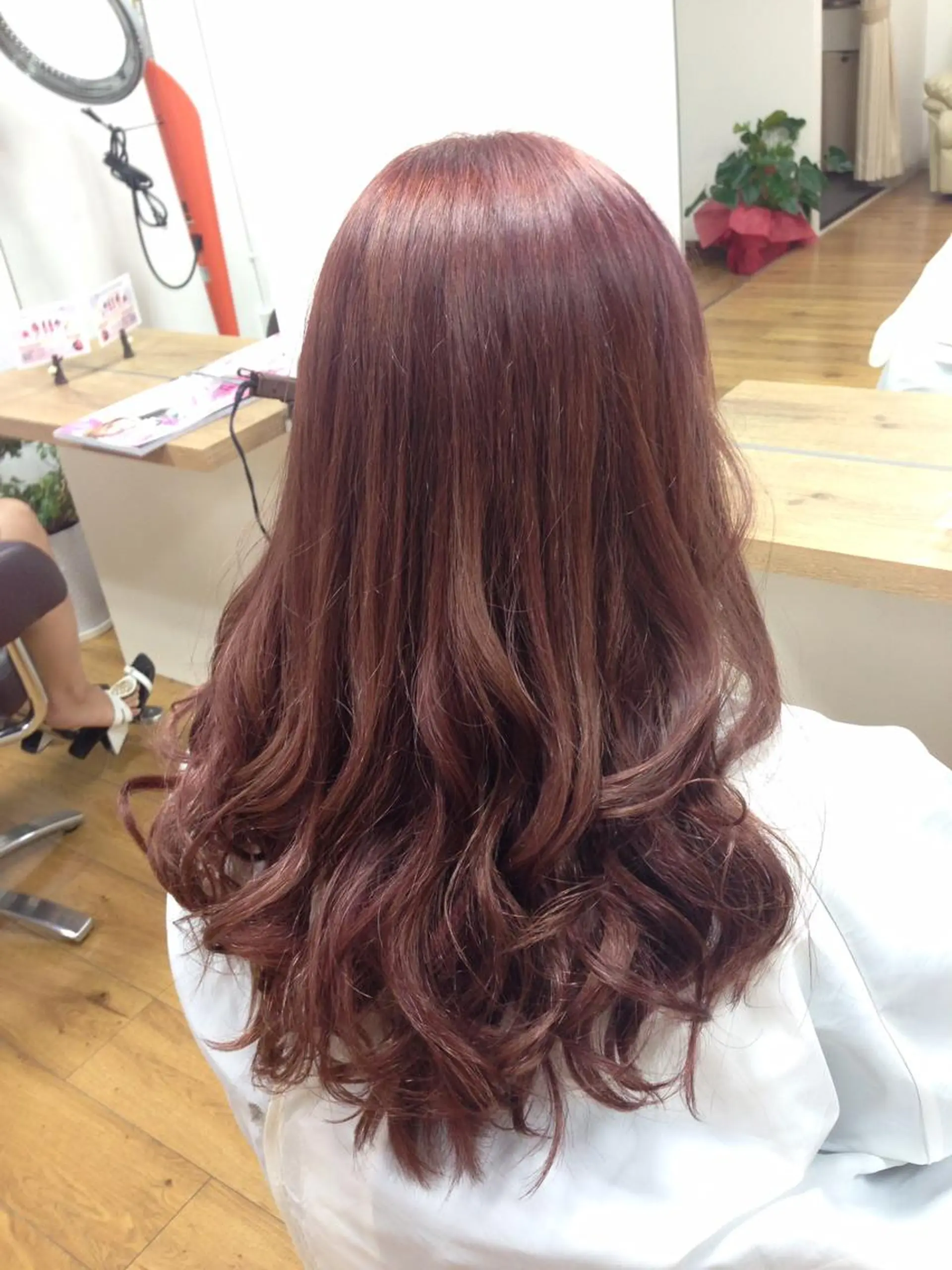 ロング カラー サロン ド ソワのヘアスタイル