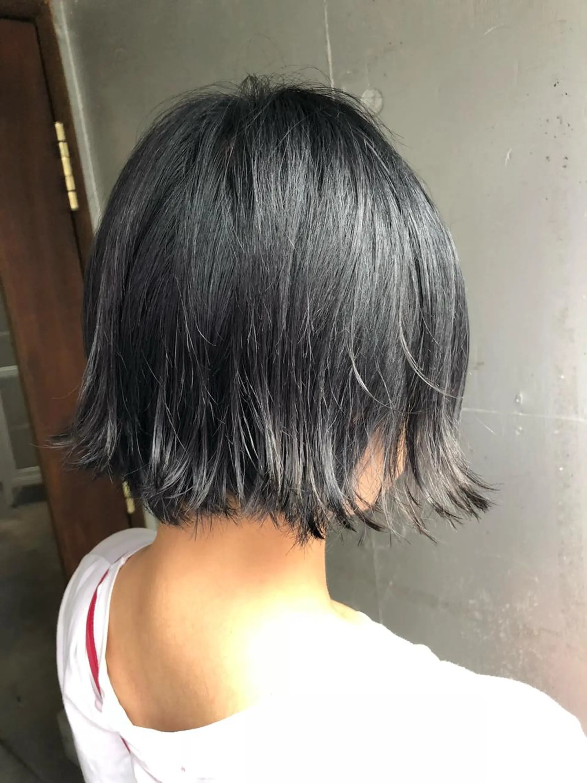 ショート 外ハネヘア ヘアカラー お気に入り数2.3万 🏆SHO🏆のヘアスタイル