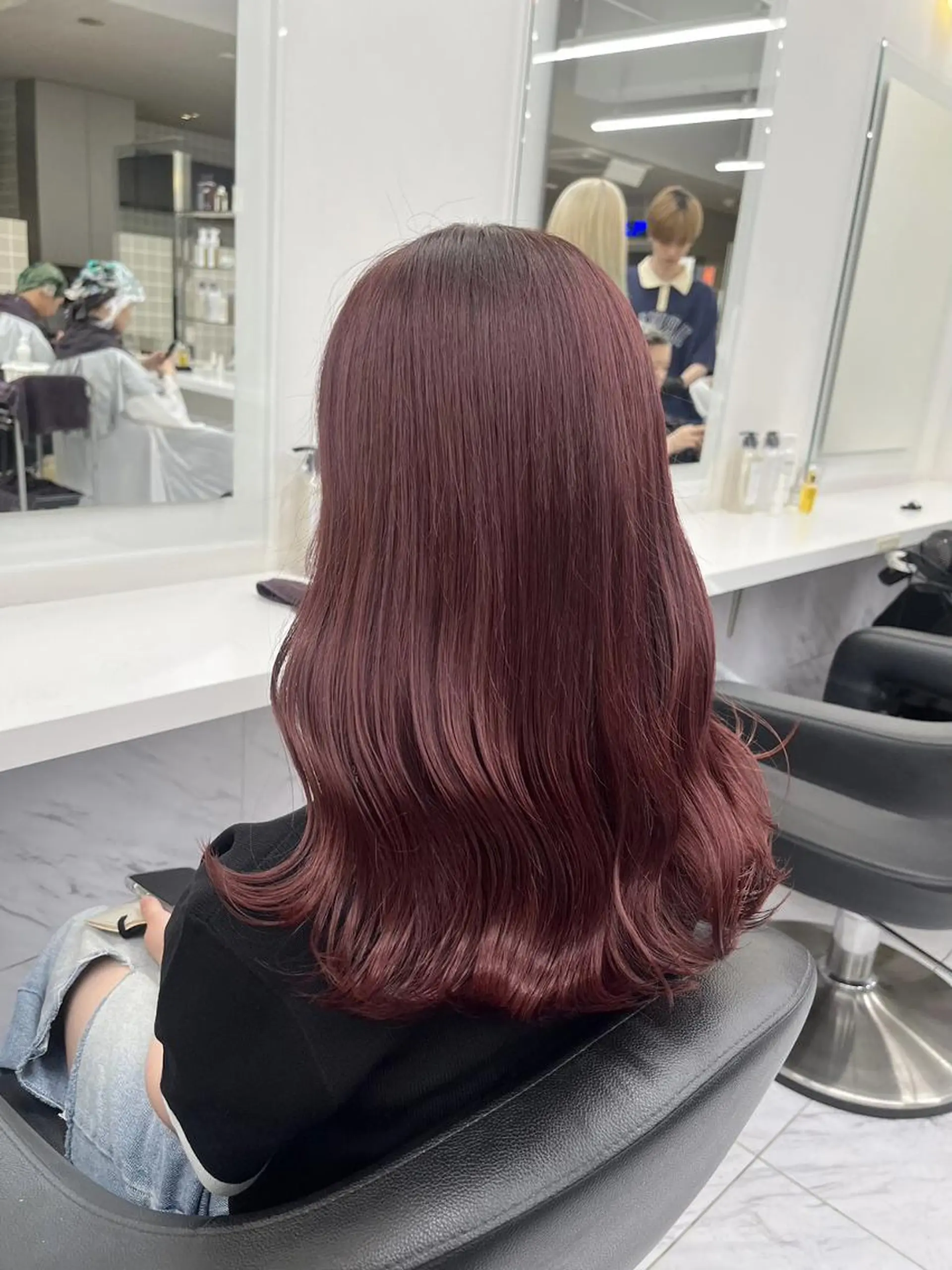 カラー トレンド暖色ヘア🍒 miu🍒のヘアスタイル