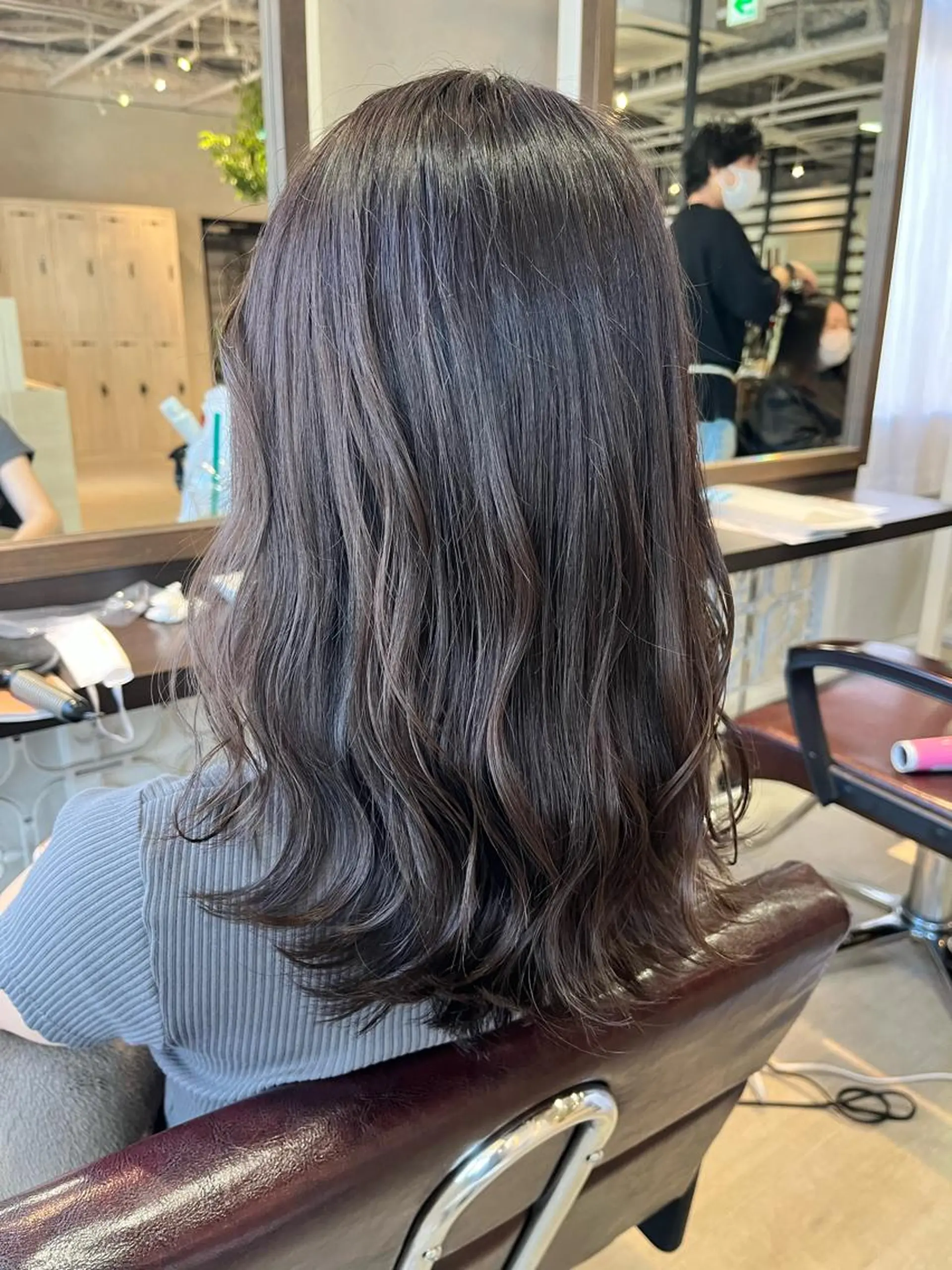 セミロング 髪質改善のプロ☘️ 二村祐輝のヘアスタイル