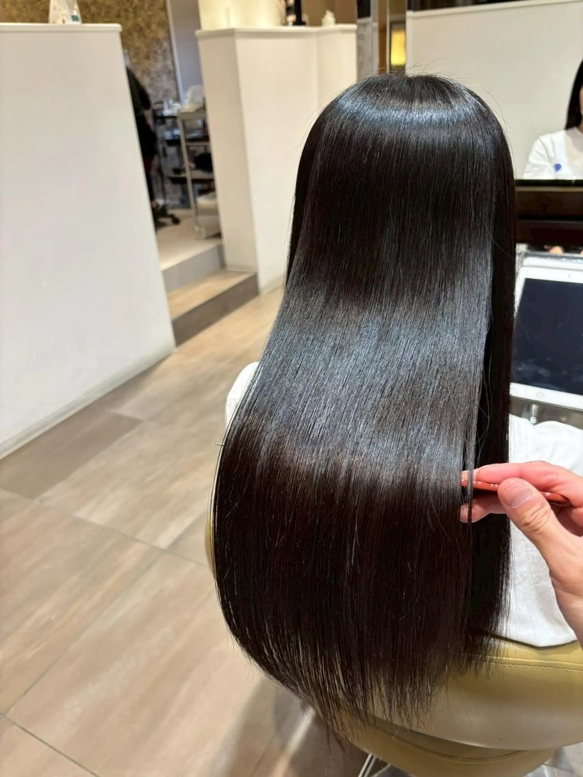 ロング MARLE 布施店のヘアスタイル