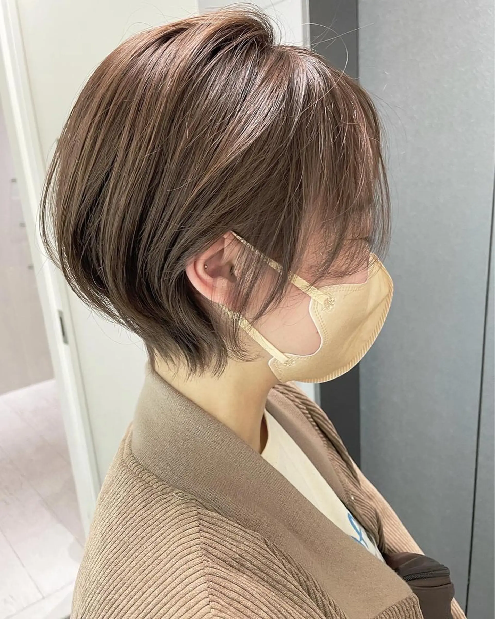 ショート カラー アッシュ ベージュカラー 透明感カラー ミルキーベージュ 外国人風カラー カット ヘアカラー トリートメント 河合秀明/ショート /ボブ/レイヤーのヘアスタイル