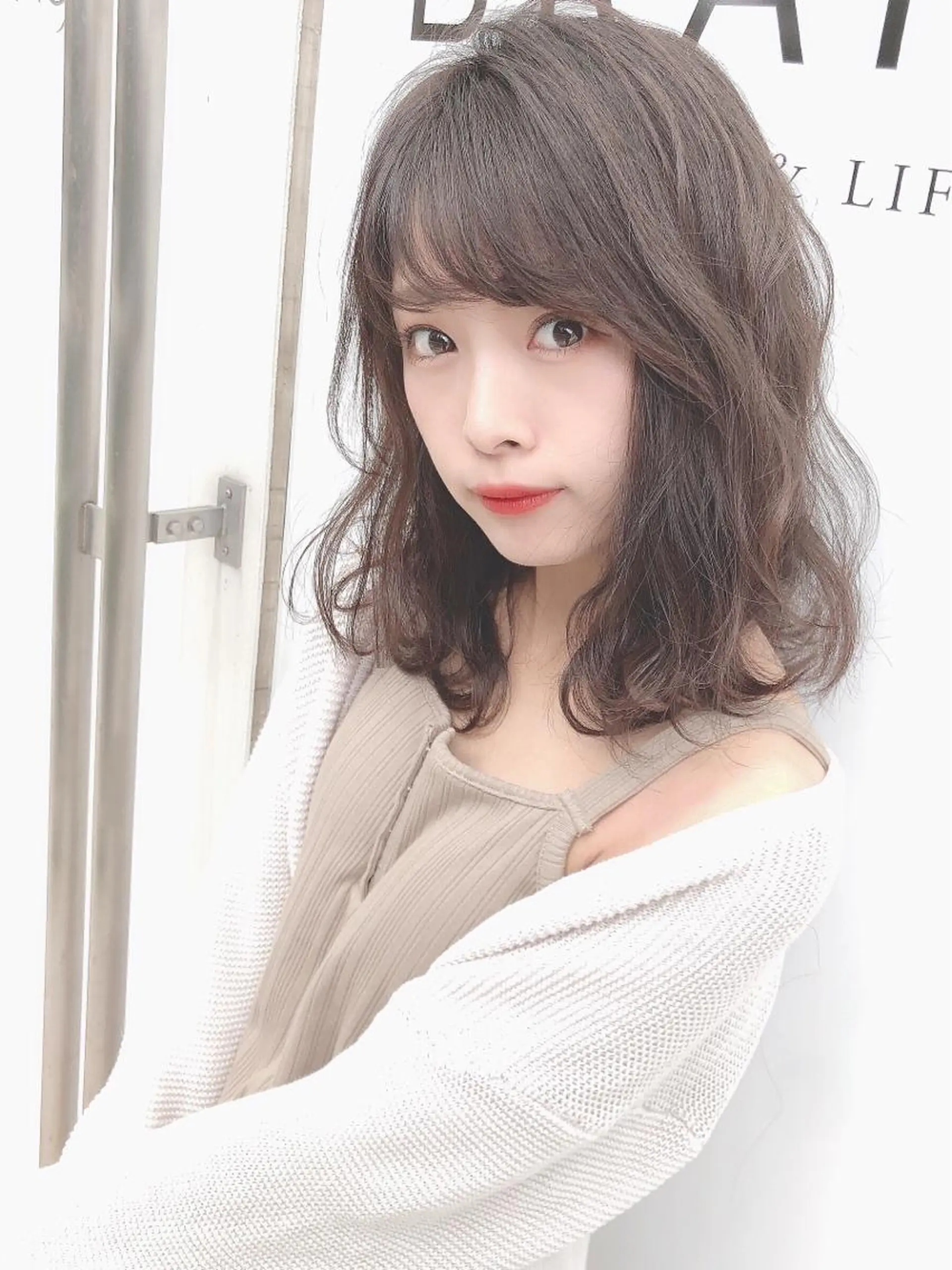 ミディアム カット ヘアカラー トリートメント 具志 正太のヘアスタイル