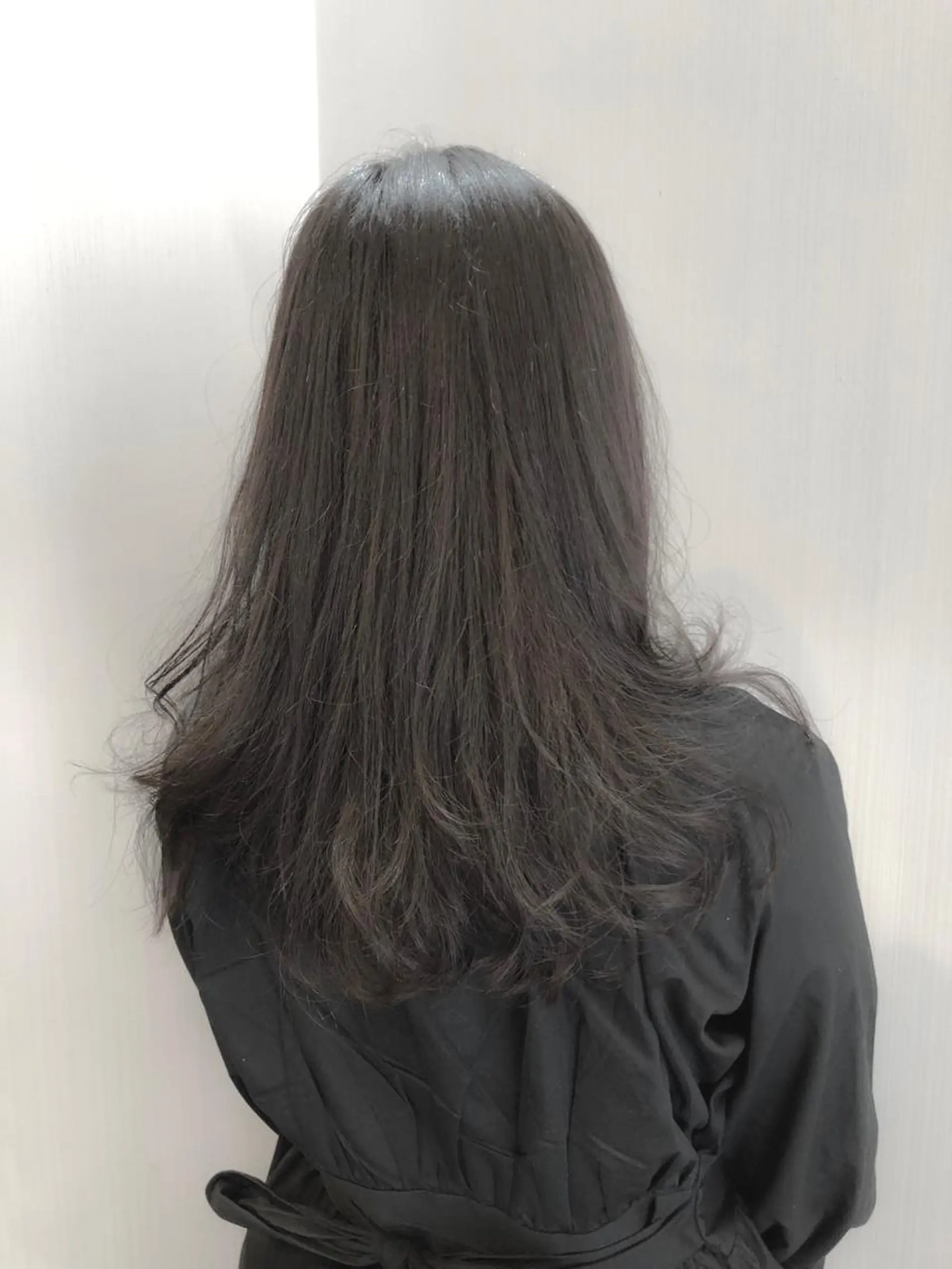 カラー ブルーカラー ブルージュ カット ヘアカラー 小森谷 亮太のヘアスタイル