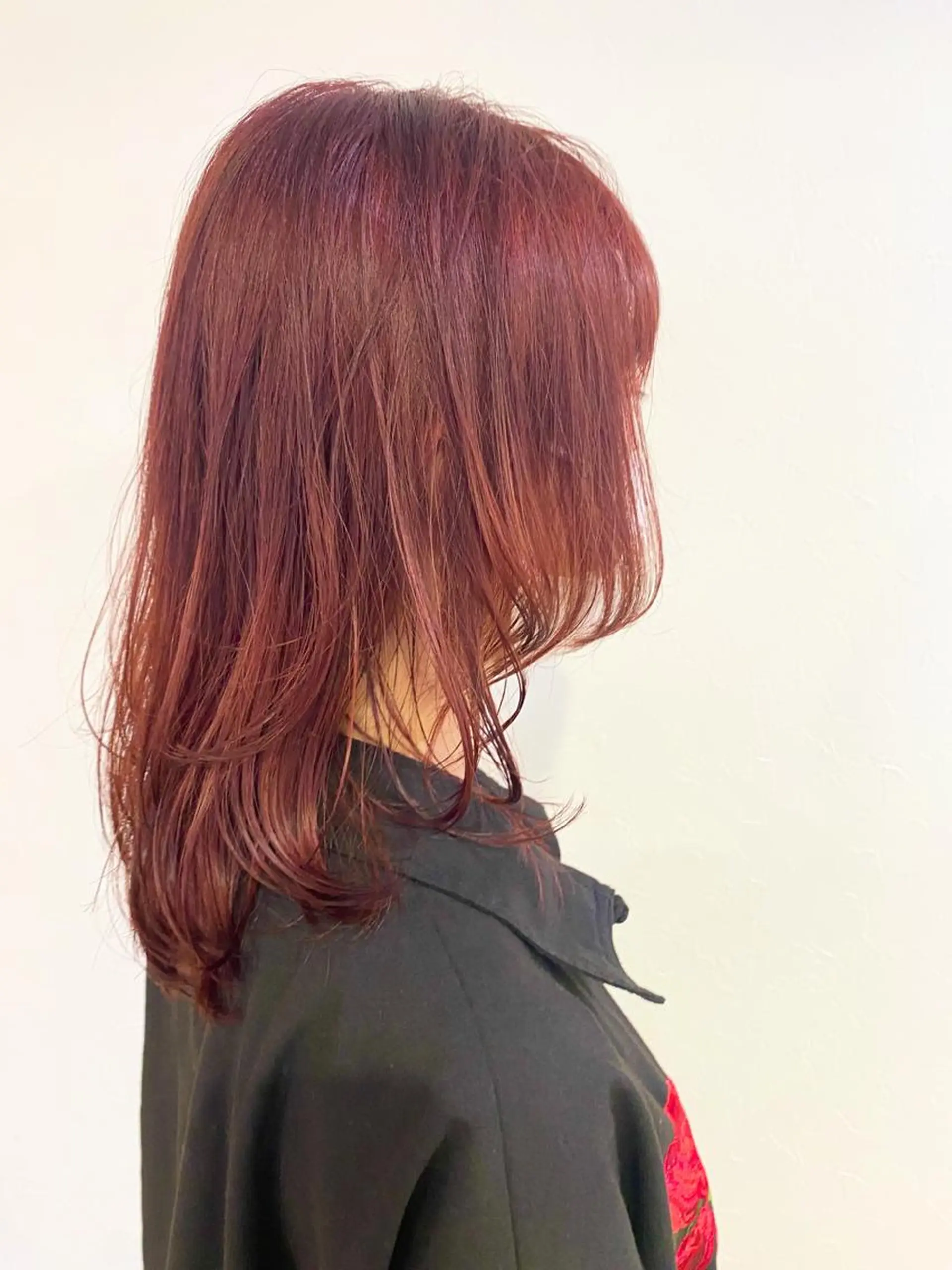 ミディアム カラー 青木 梢のヘアスタイル