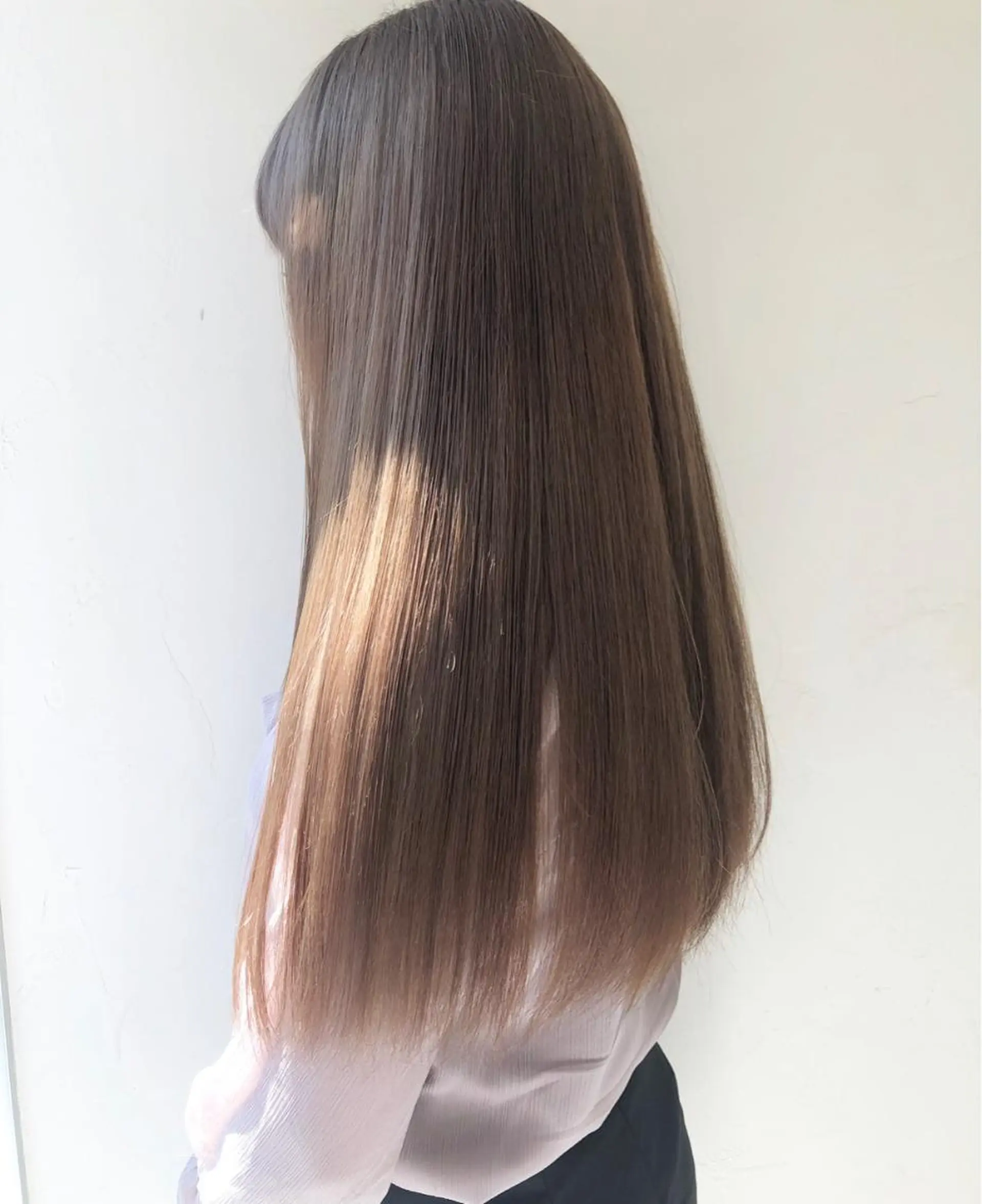 ロング カラー 縮毛矯正 トリートメント ⭐️横浜ブリーチ特化 美容師　堤涼⭐️のヘアスタイル