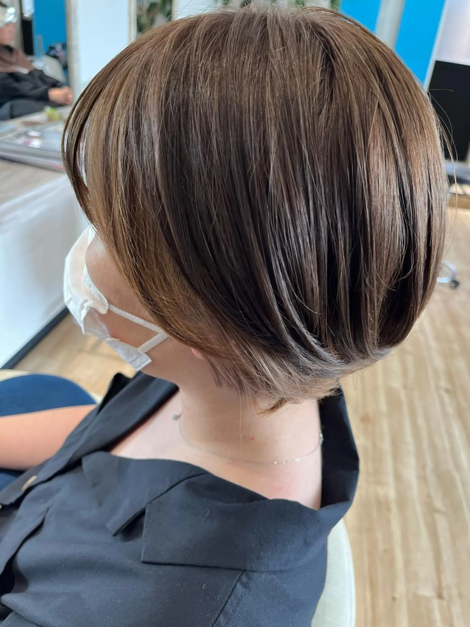 ショート ミストバング Atelier 大内のヘアスタイル