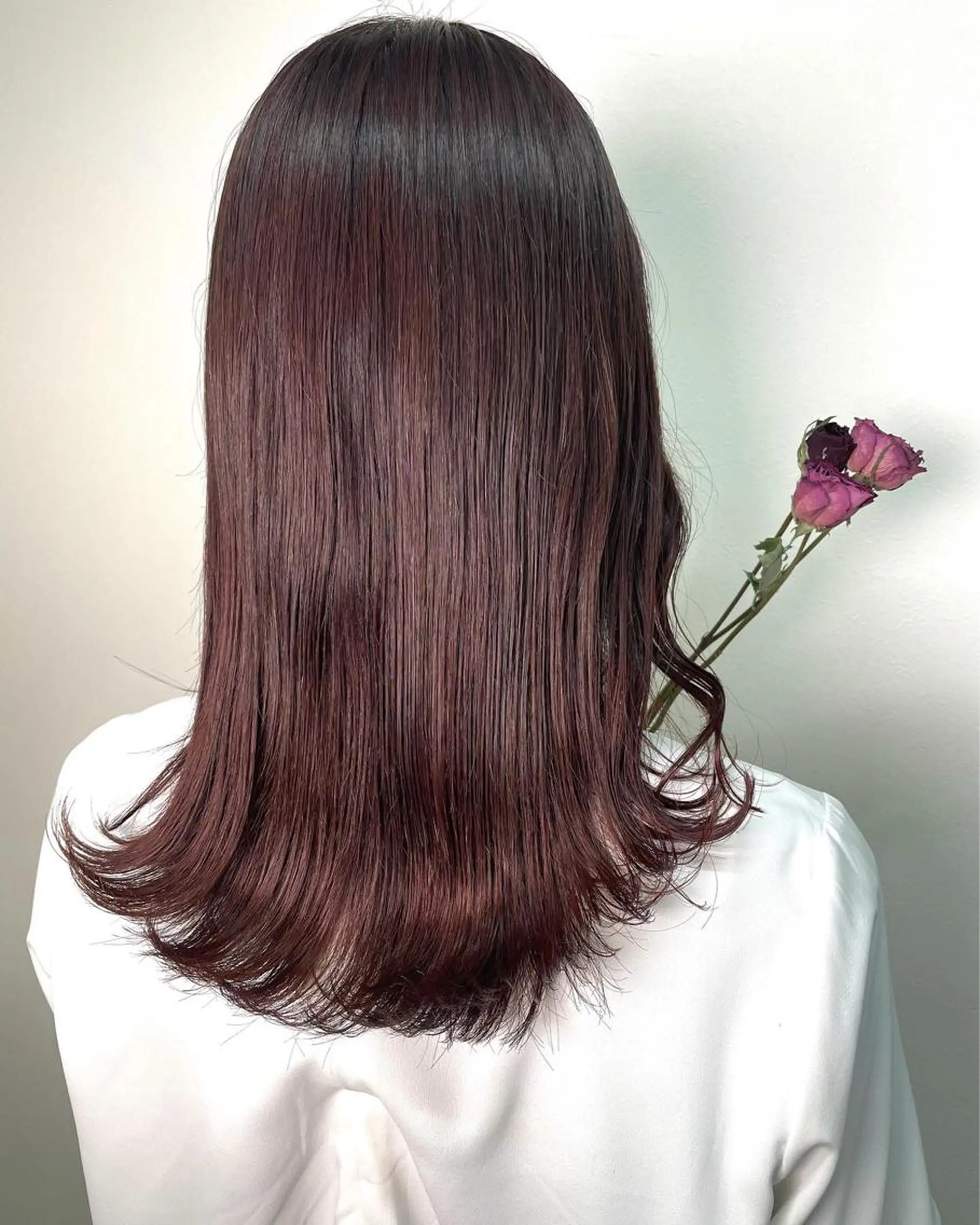 ミディアム カラー 肌に馴染む暗髪 梅田・増田のヘアスタイル