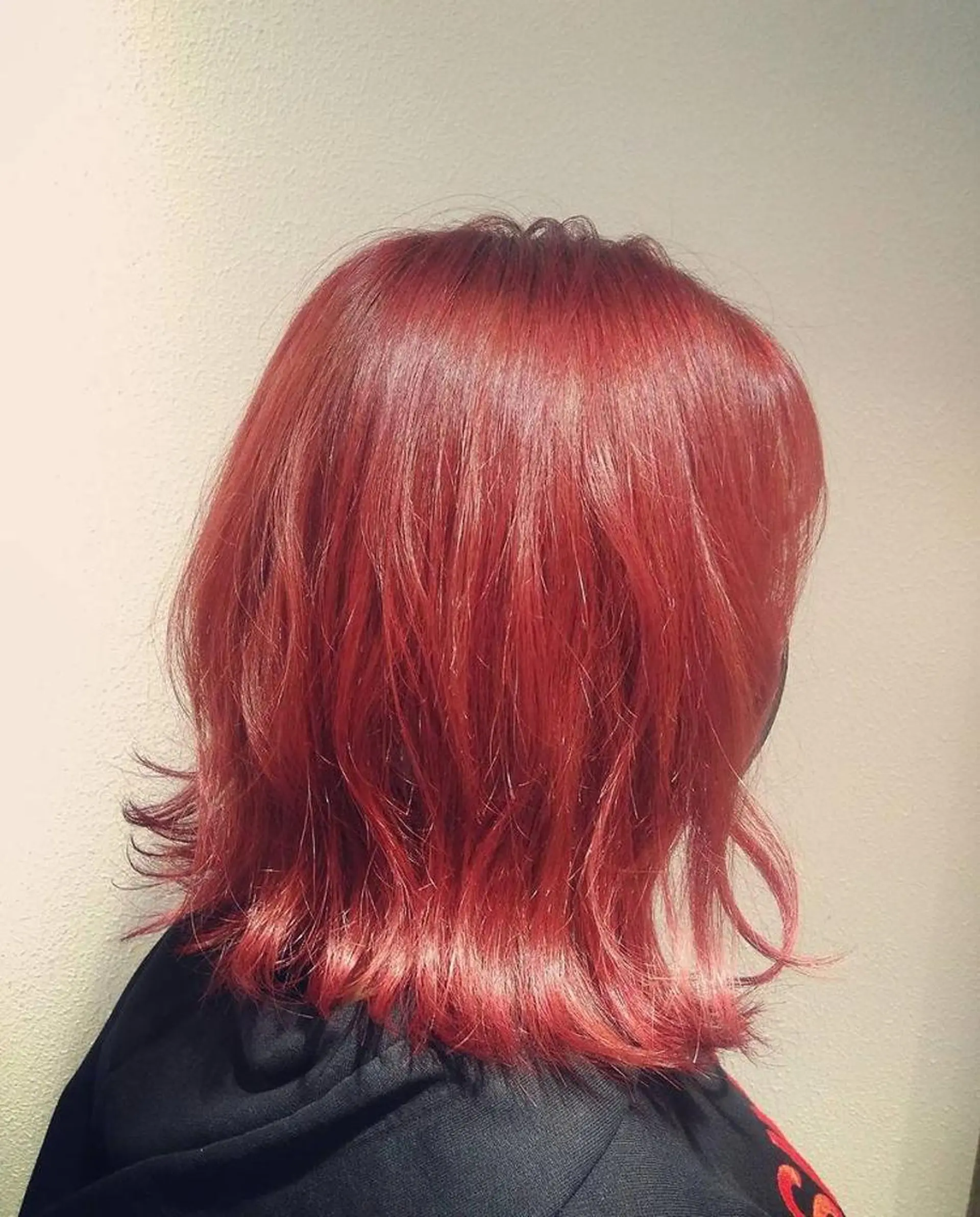 セミロング カラー パーマ ヘアアレンジ メンズ キッズ ネイル マツエク・マツパ レッドカラー クリアネイル 赤色 セレーネ心斎橋店 SHINTANIのヘアスタイル