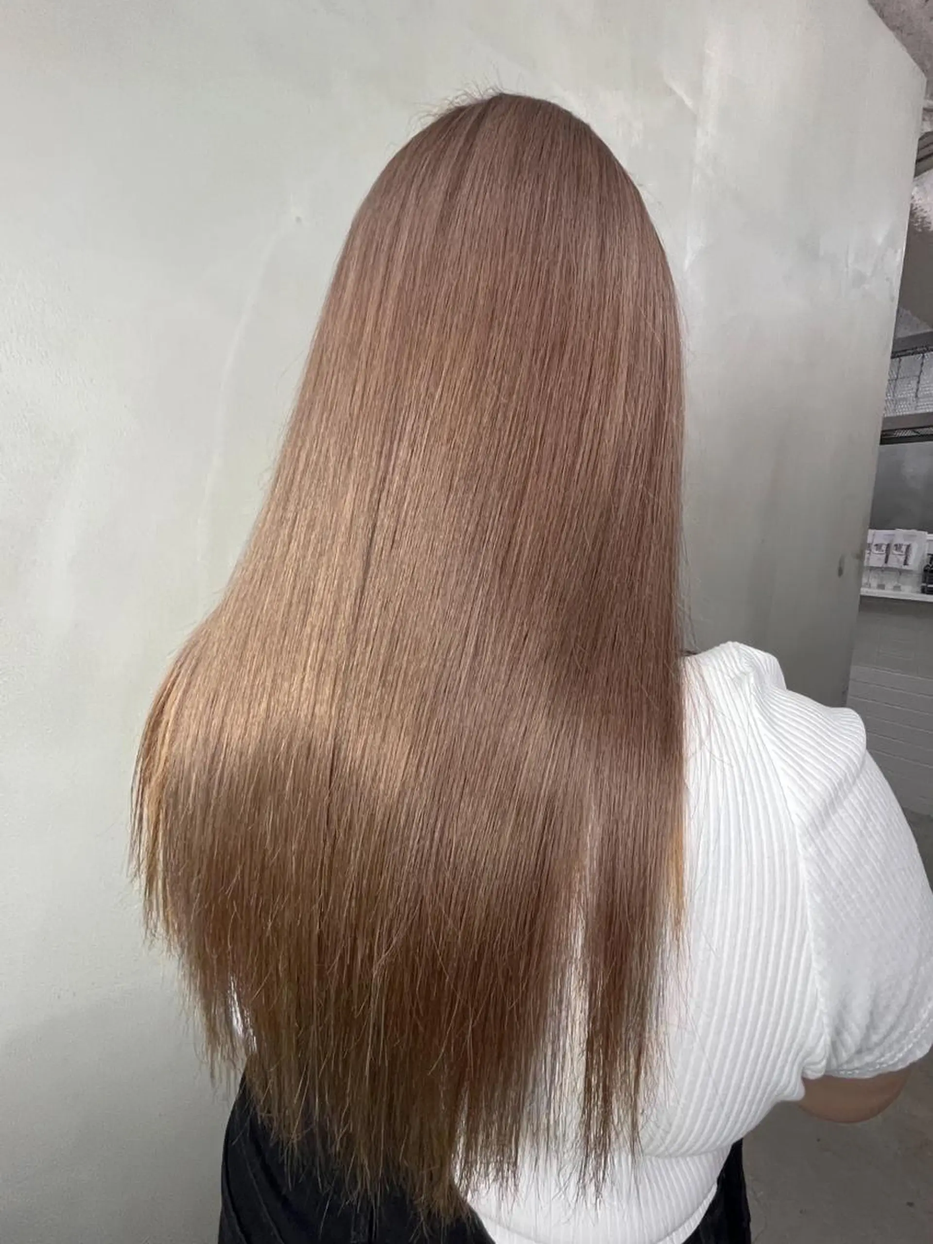 ロング カット ヘアカラー とうだだいき レイヤーカットのヘアスタイル