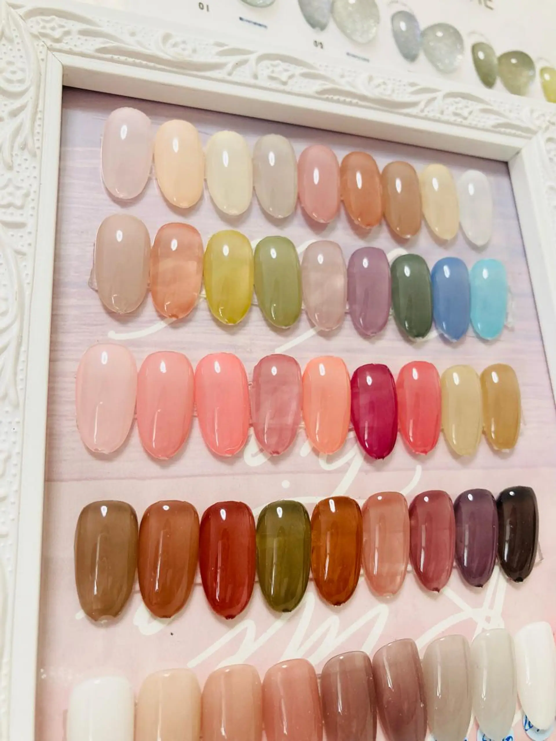 ネイル フットネイル ewt miniのマツエク・マツパデザイン