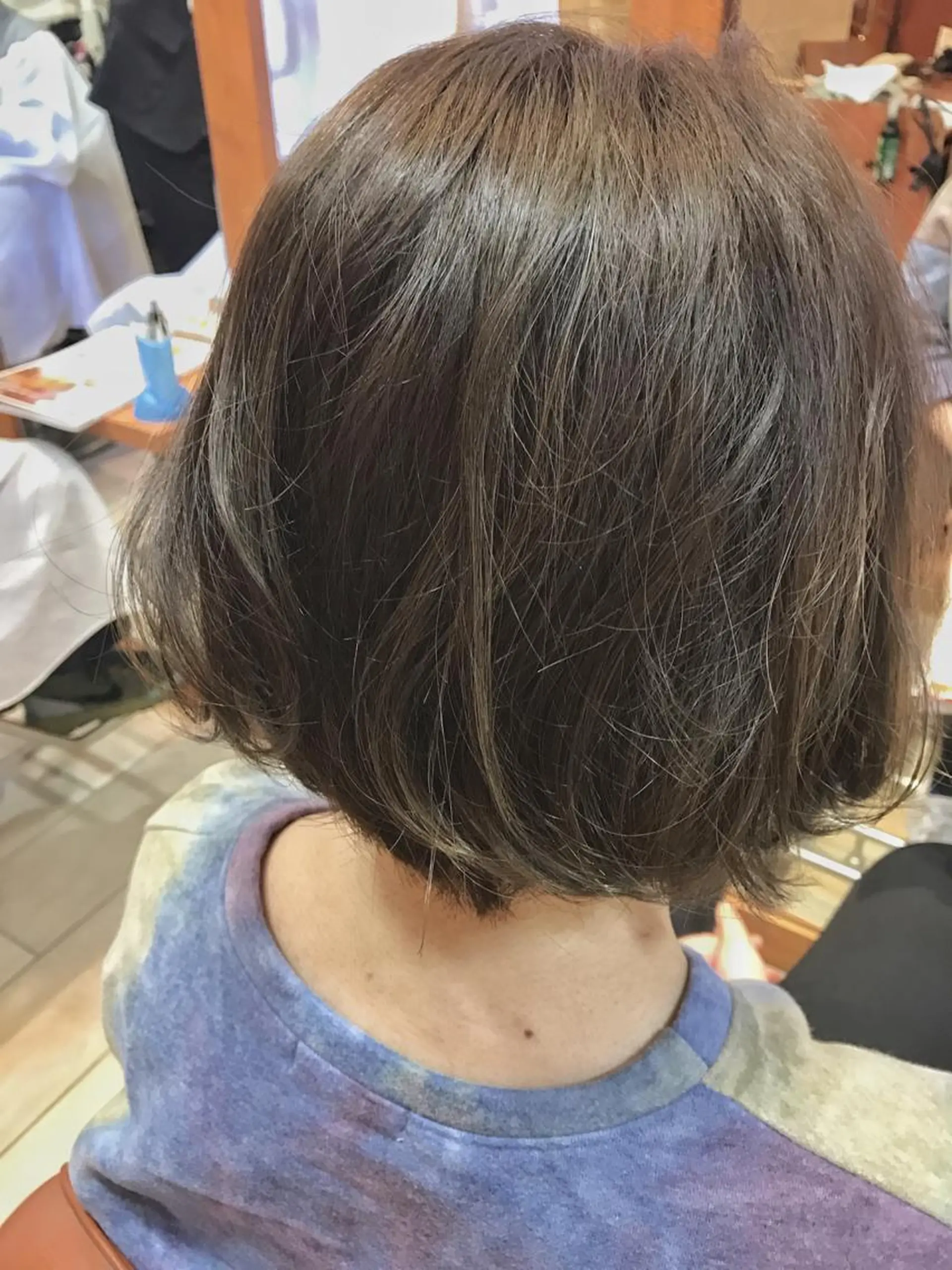 ミディアム カラー ハイライトカラー ハイライト LOST CITY 横浜所属・🪐脱白髪染め 🪐松尾菜々美のヘアスタイル