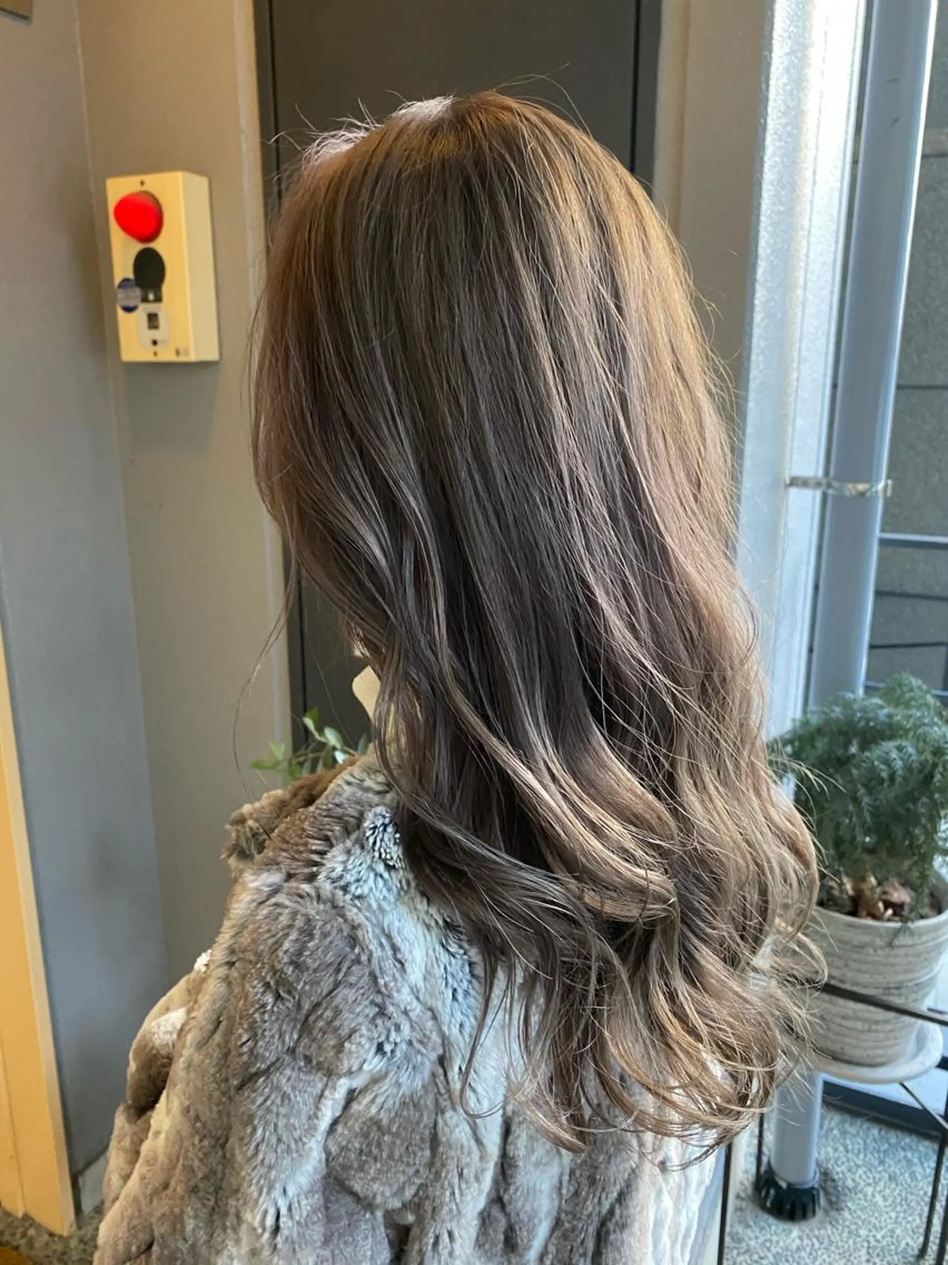 ロング カット ヘアカラー トリートメント 透明感/ツヤ髪/ さら艶/前田祥汰のヘアスタイル