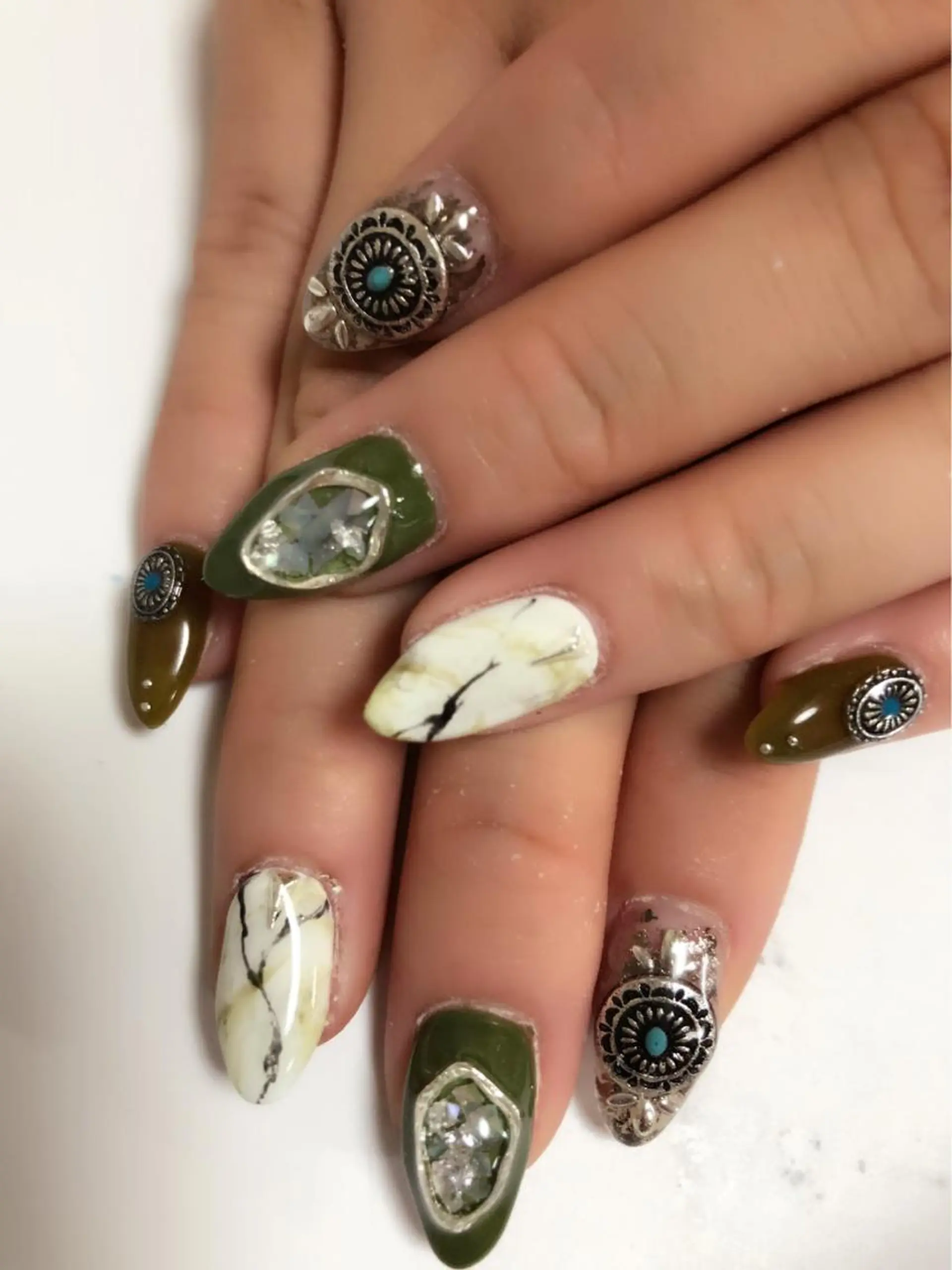 ネイル 安藤 Charlotteのネイルデザイン