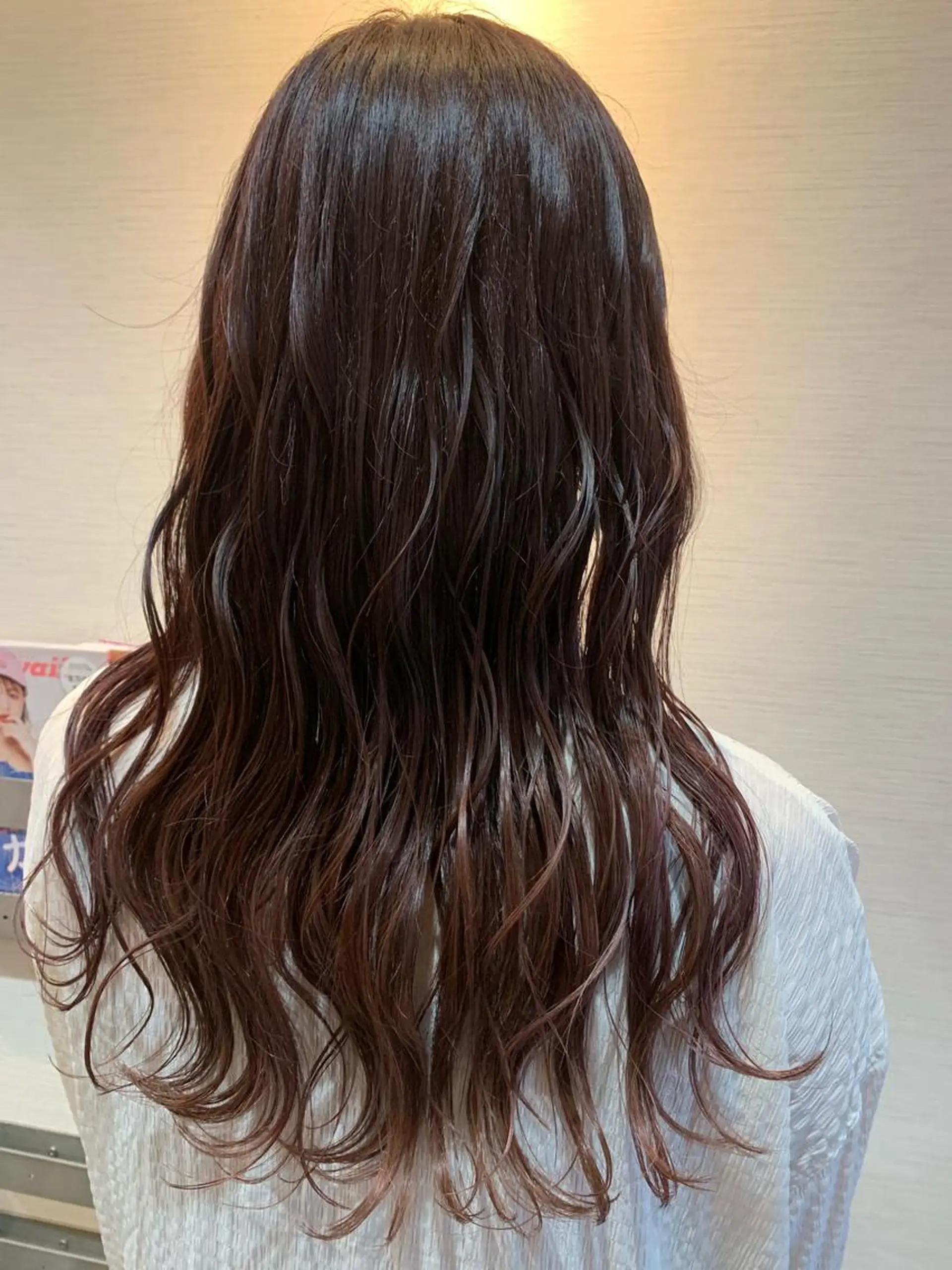 ロング カラー 蓮見  友里のヘアスタイル