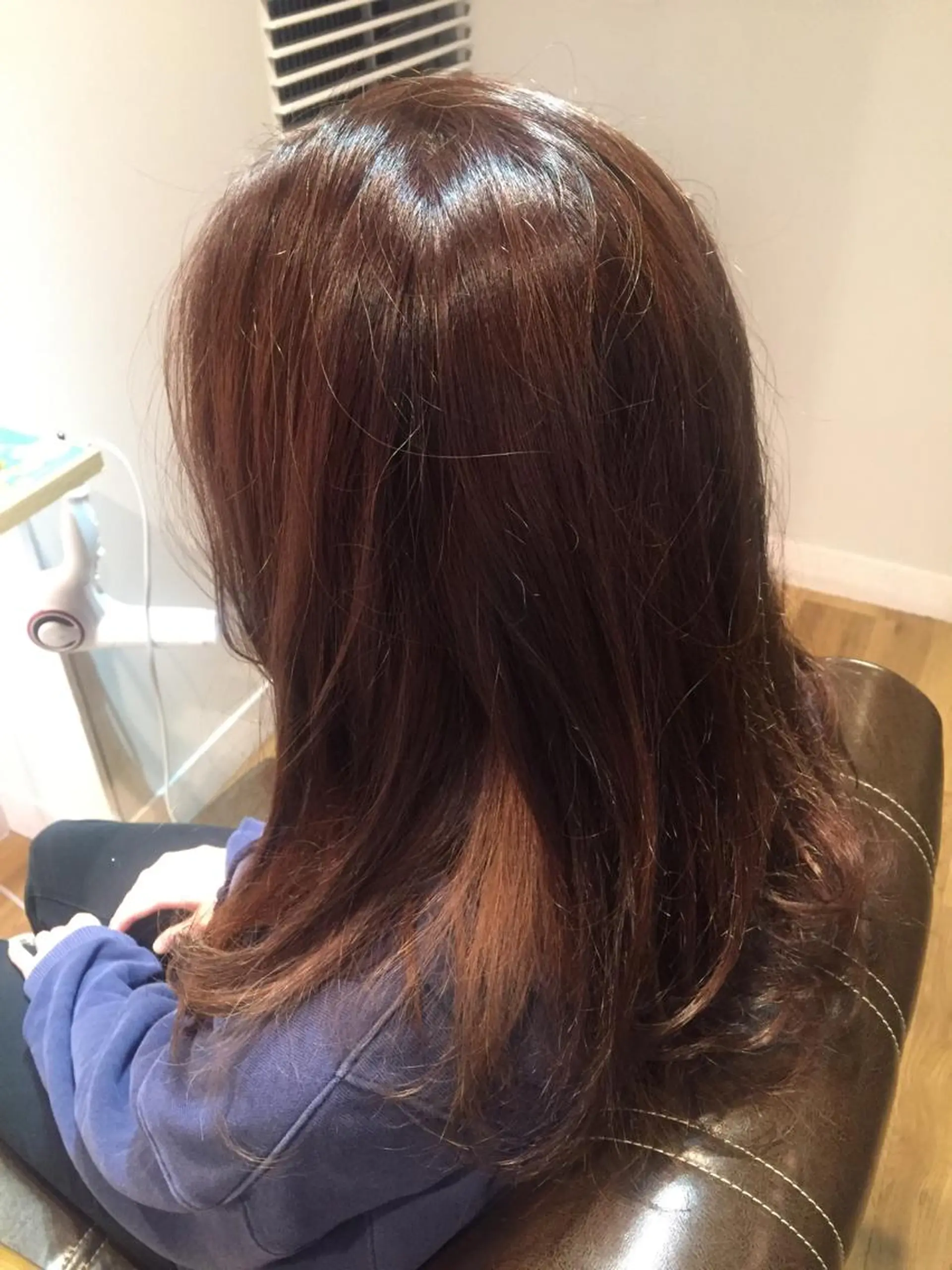 ロング カラー ベージュカラー バイオレットカラー ヘアカラー トリートメント ツキダテ ユイのヘアスタイル