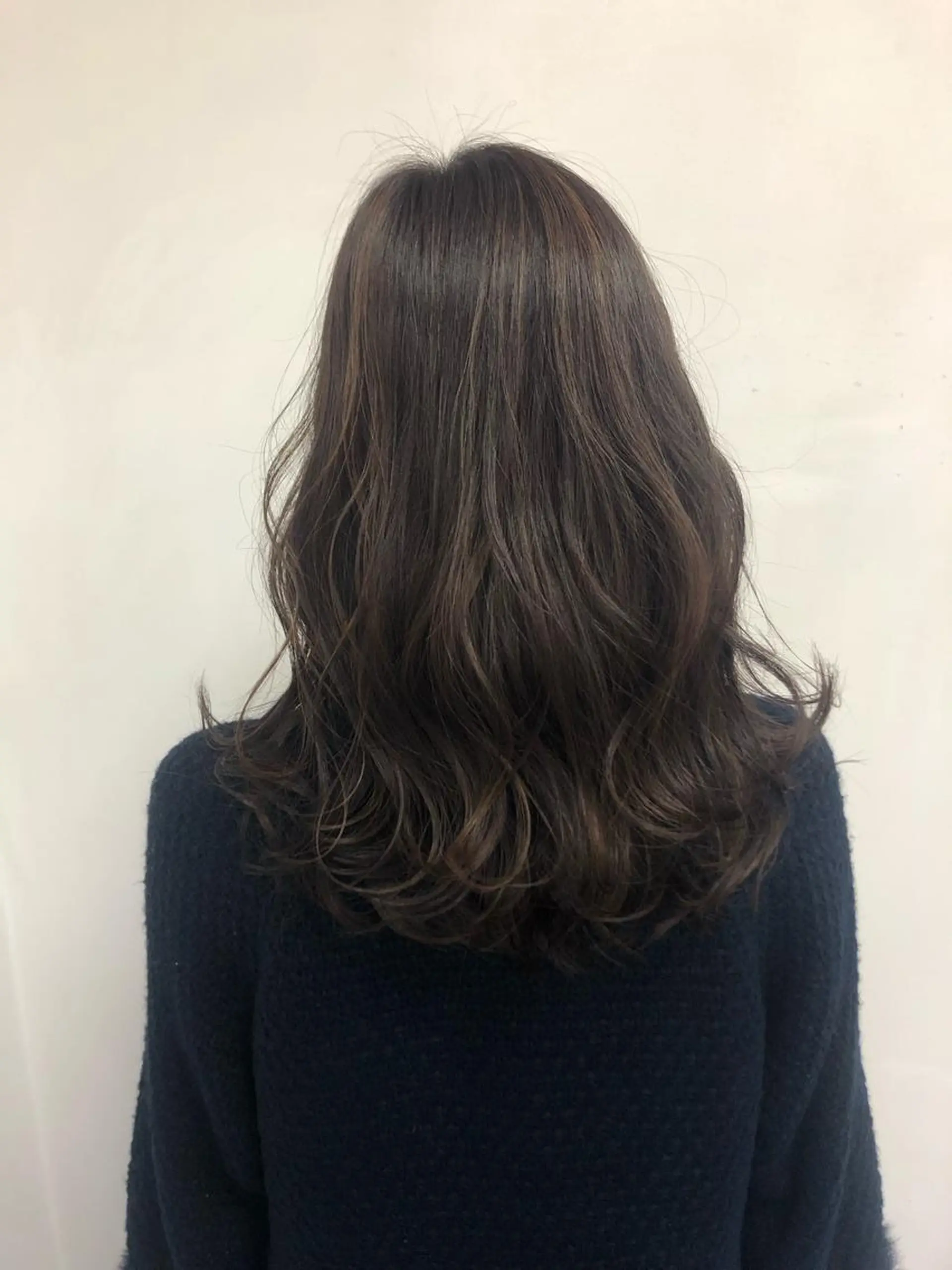 セミロング カラー CoCooN Hiromiのヘアスタイル