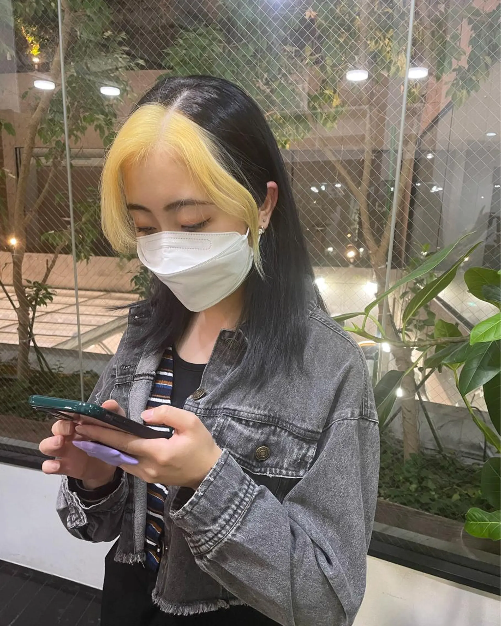 セミロング ミストバング クスカワ ノリエのヘアスタイル