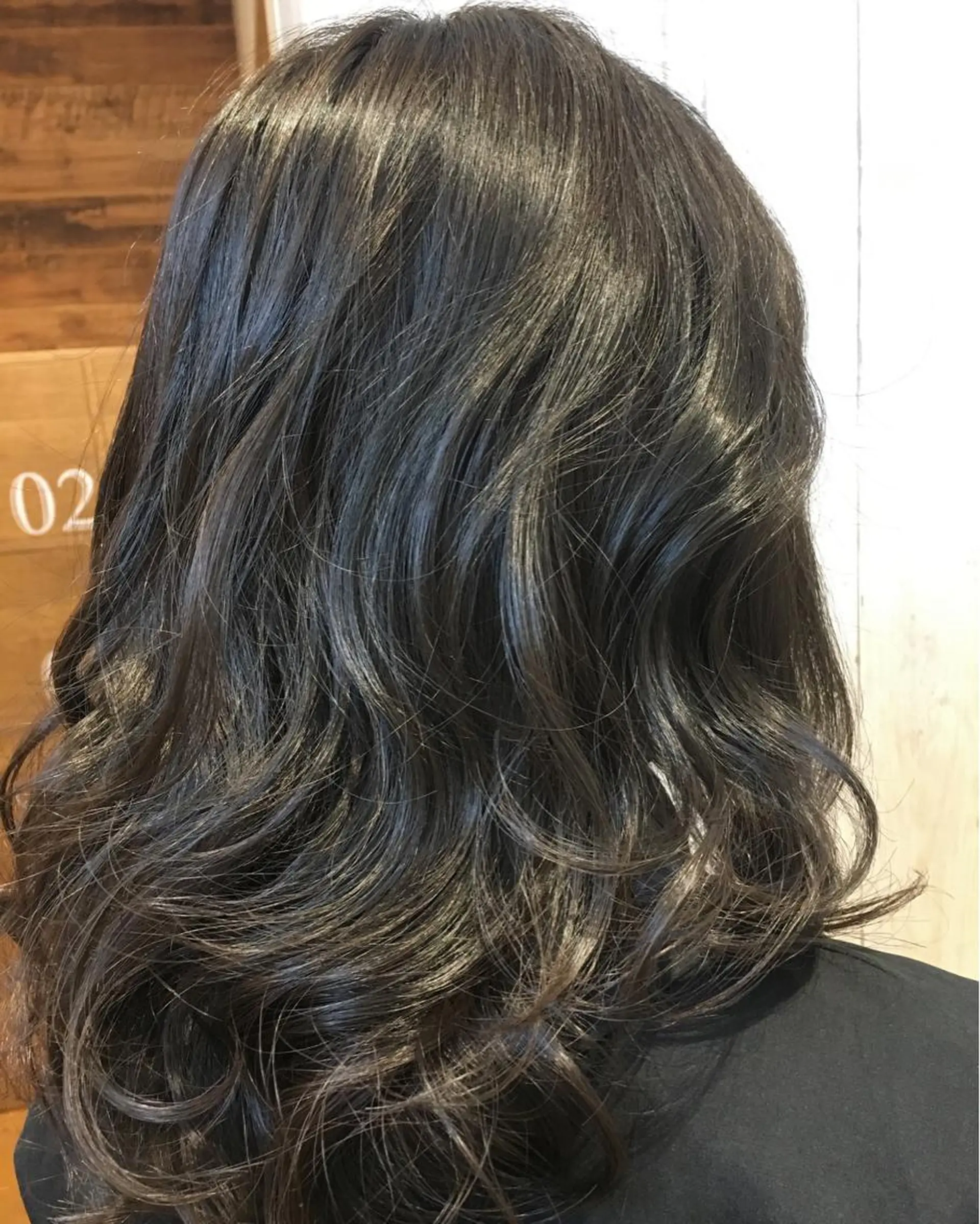 カラー ブルーカラー ブルージュ イルミナカラー 松田 和樹のヘアスタイル