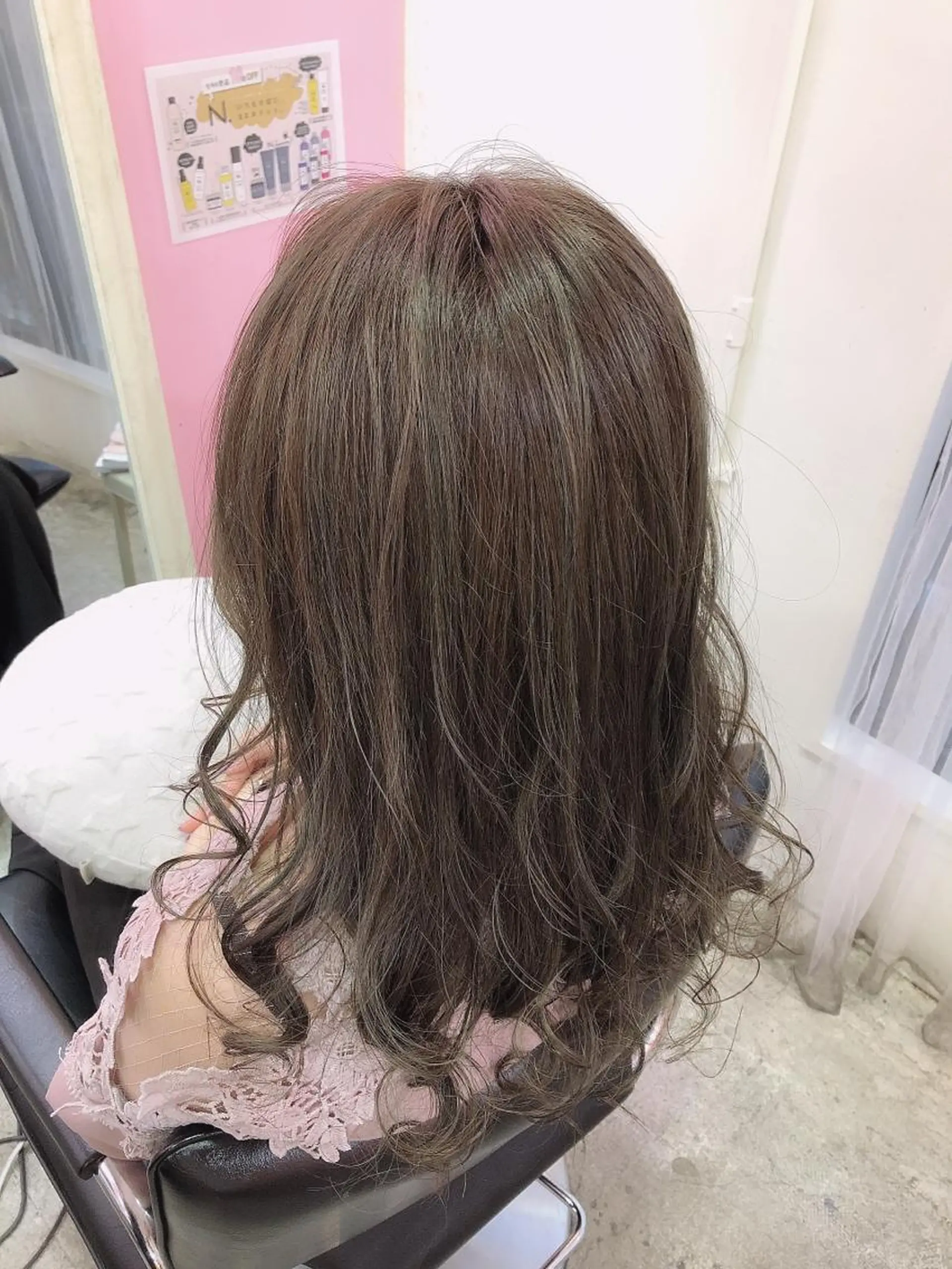 セミロング カラー パーマ カット ヘアカラー トリートメント 浦山 和之のヘアスタイル