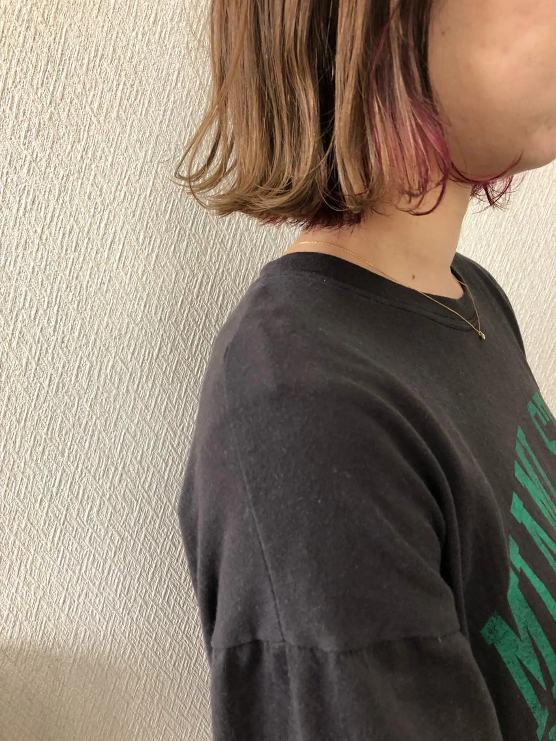 ミディアム カラー パーマ ブリーチ インナーカラー ピンクカラー カット ヘアカラー トリートメント 小木曽智美 /ボブ/ショートのヘアスタイル