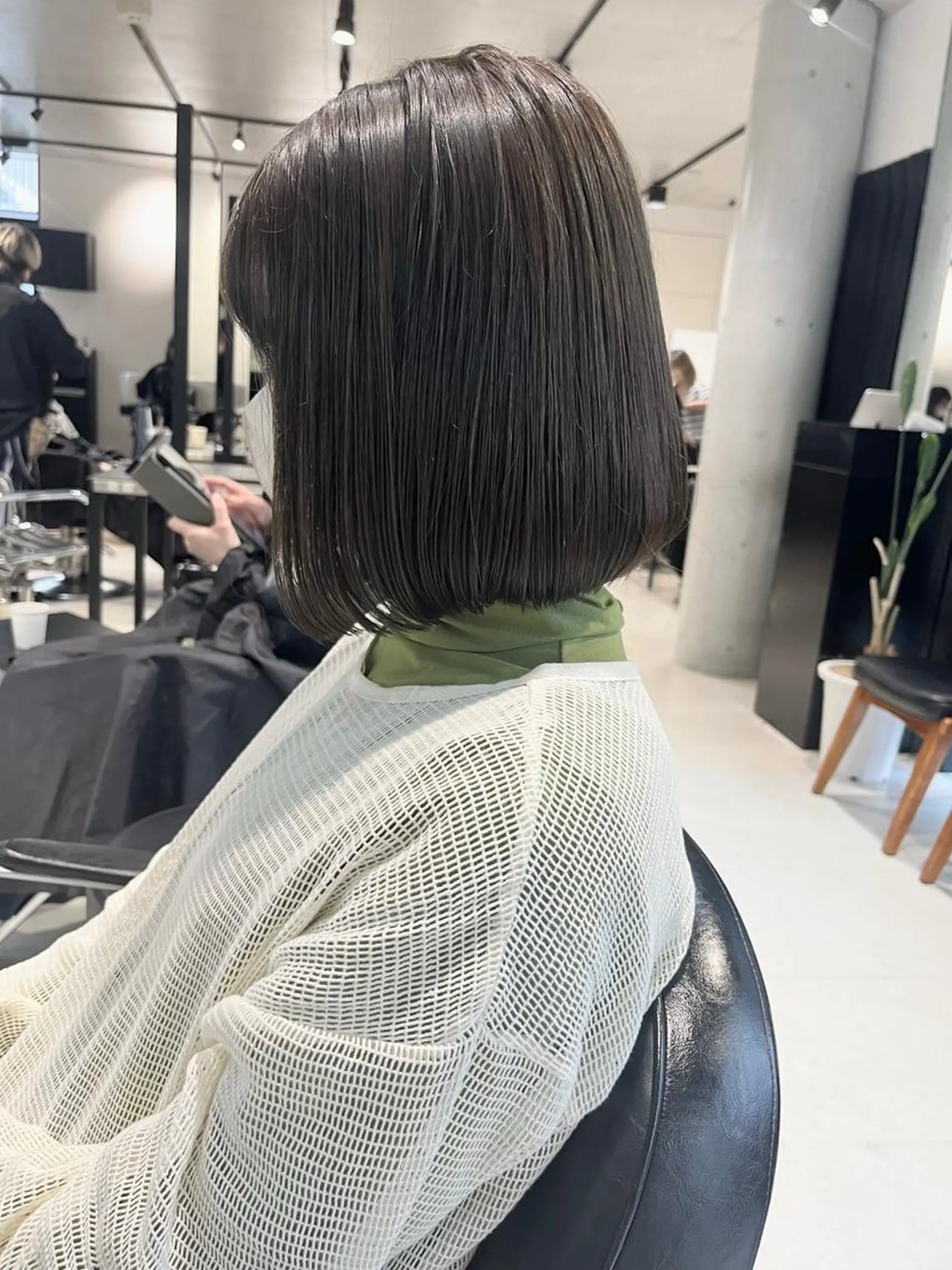 セミロング カラー パーマ ヘアアレンジ カット ヘアカラー トリートメント ヘッドスパ 透明感/オリーブ/ グレージュ/YUKAのヘアスタイル