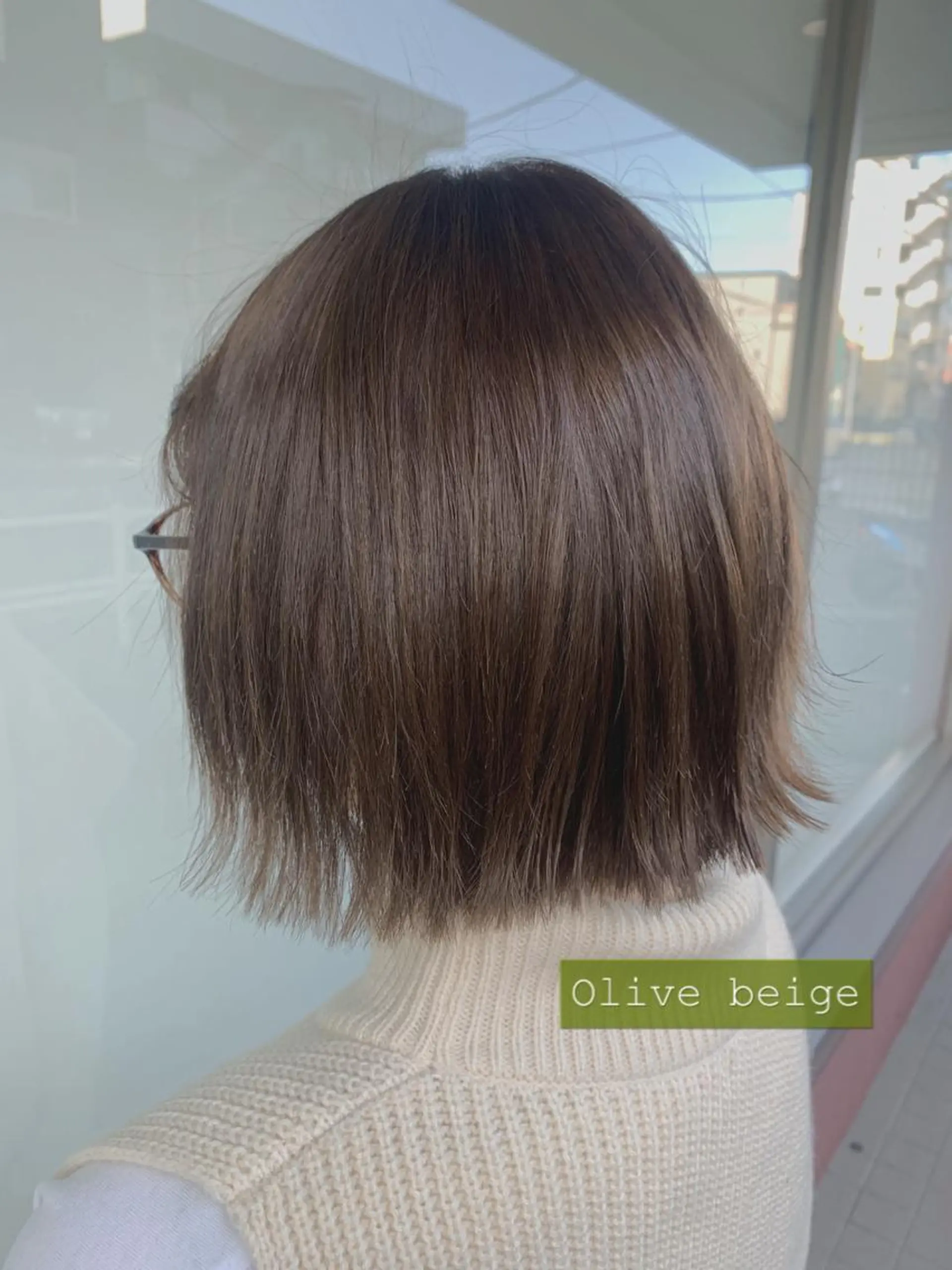 ショート カラー ベージュカラー ブリーチ 透明感カラー ブリーチなしカラー オリーブベージュ ✂︎レディース のメンズカット屋さんのヘアスタイル