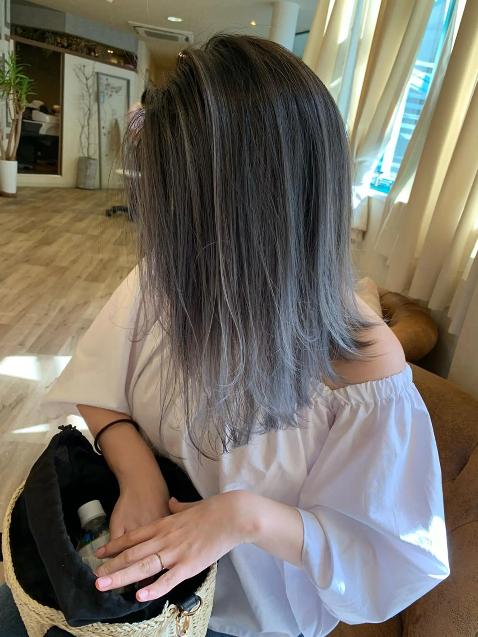 ロング Lit.豊橋 夏目のヘアスタイル