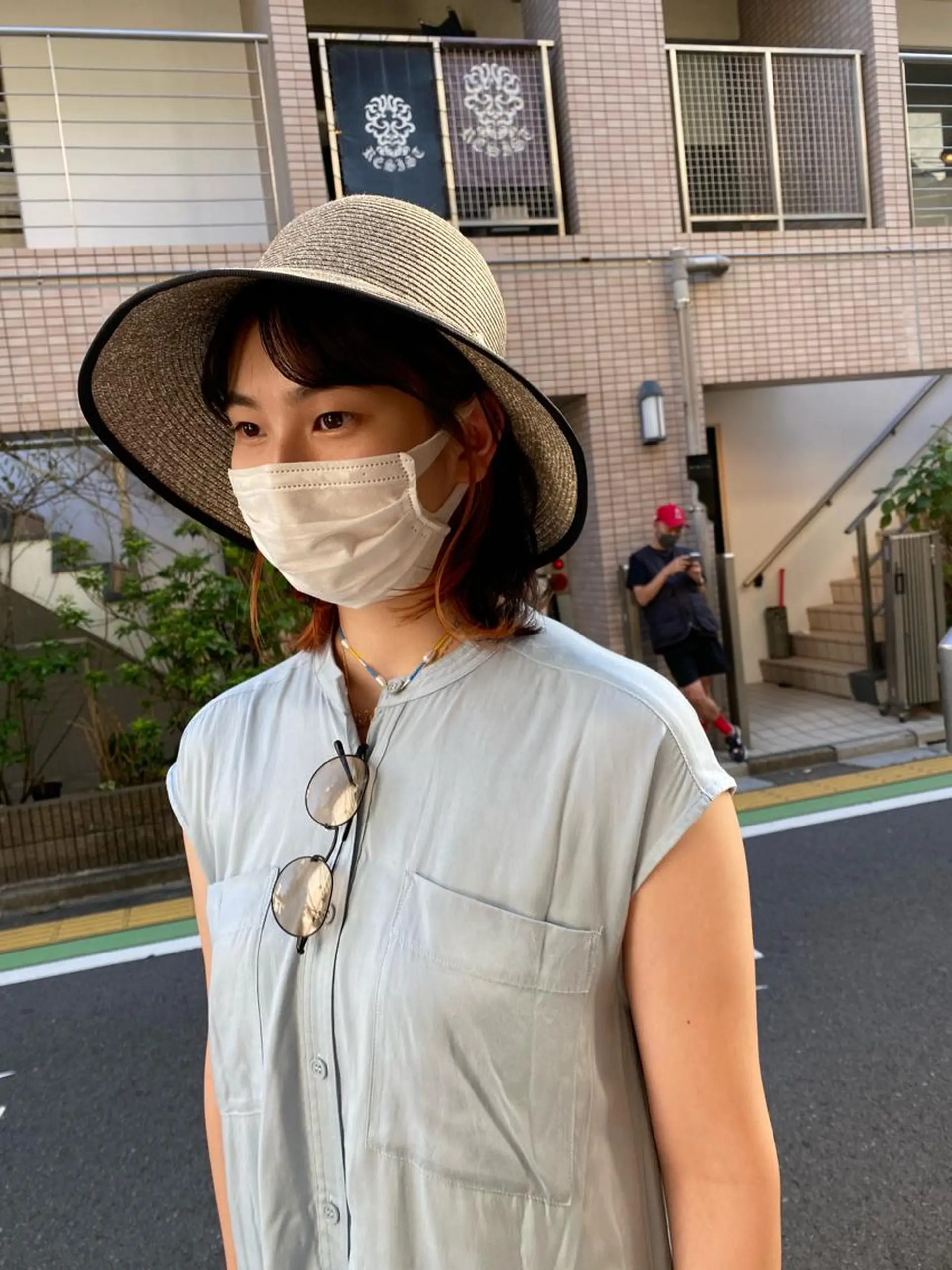 ミディアム カラー インナーカラー オレンジ レイヤーカット カット ヘアカラー hemm,hemm.所属・ミク／ 北参道／ショートのヘアスタイル