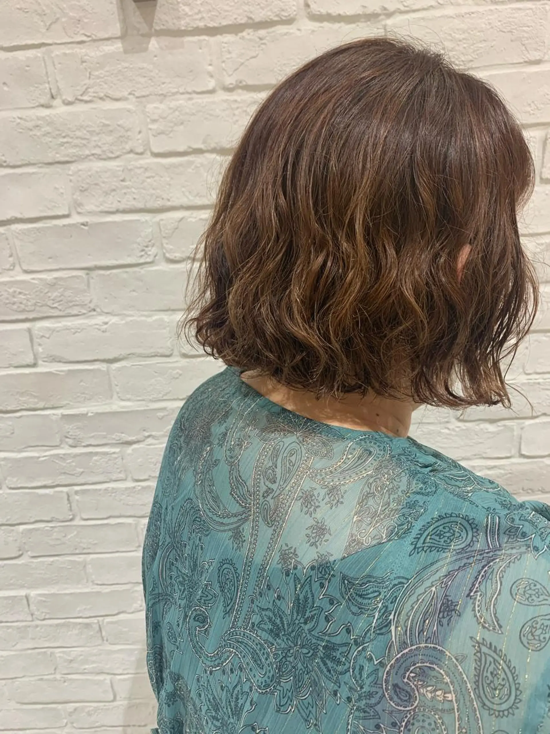 ショート パーマ トリートメント 伊藤 麻菜実のヘアスタイル