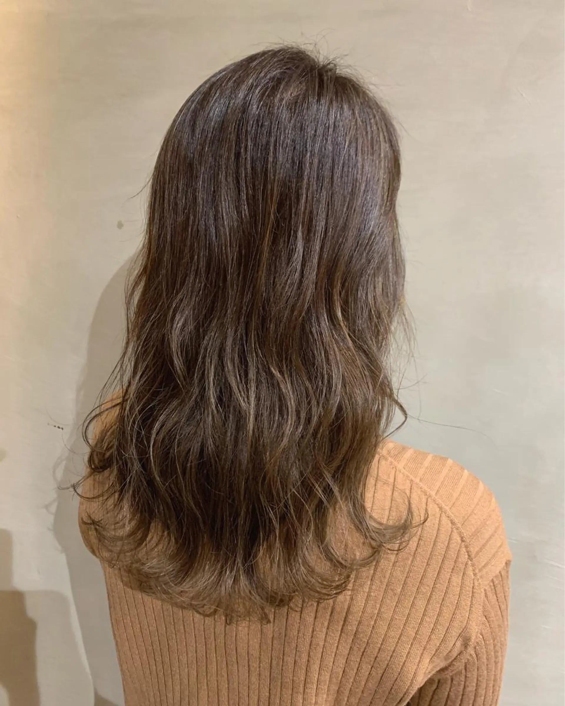 ロング カラー ハイライトカラー ハイライト 髪質改善支持率 No. 1✨mayuのヘアスタイル