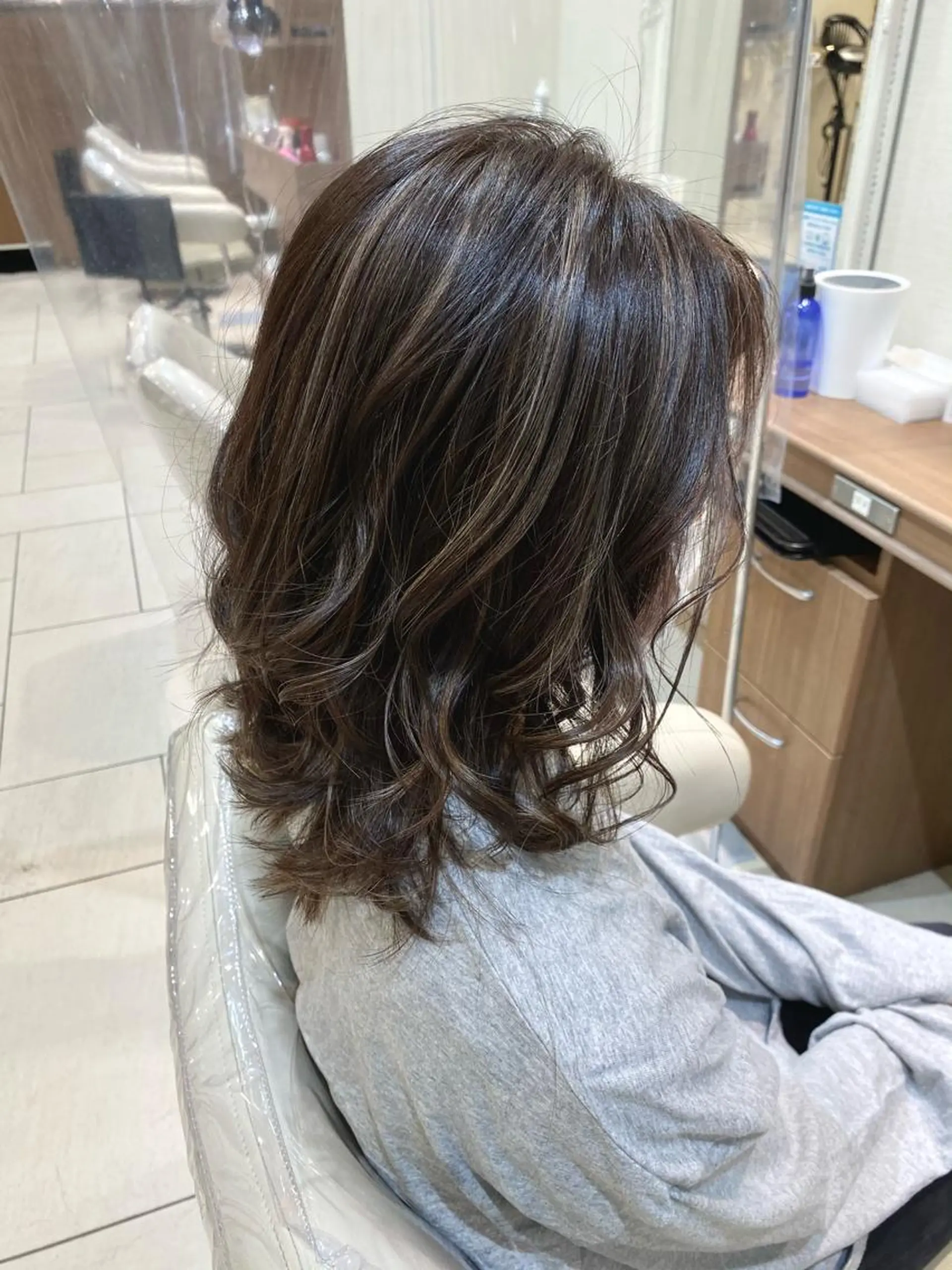 ミディアム カラー 横山 直輝のヘアスタイル