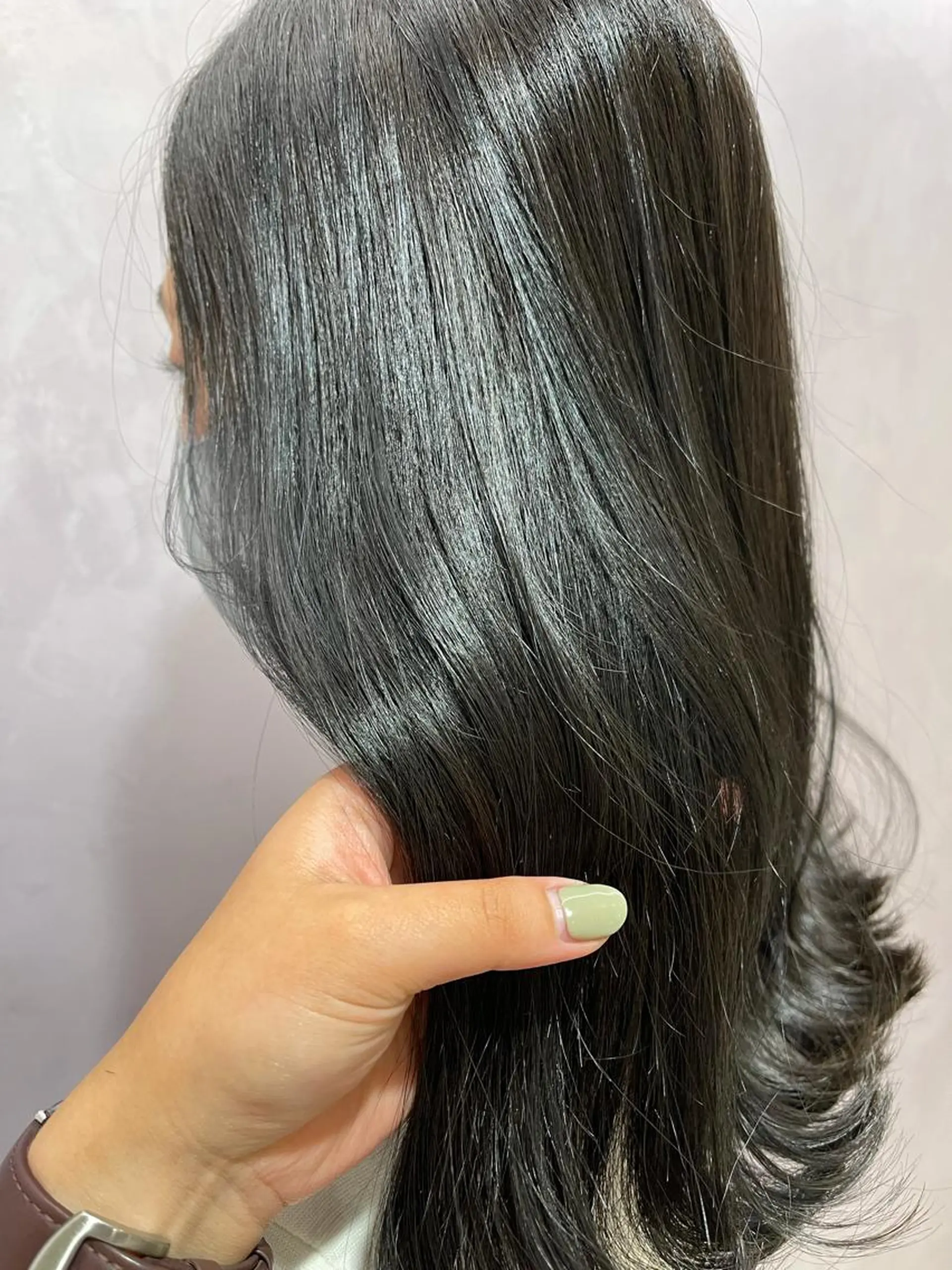 セミロング 丸山 亜加理のヘアスタイル