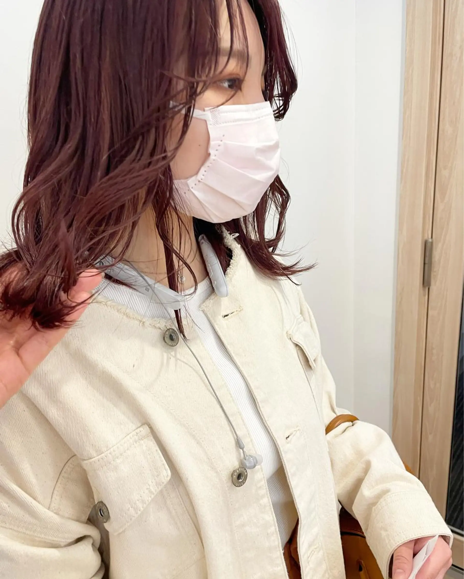 ミディアム カラー 佐藤 永夏のヘアスタイル