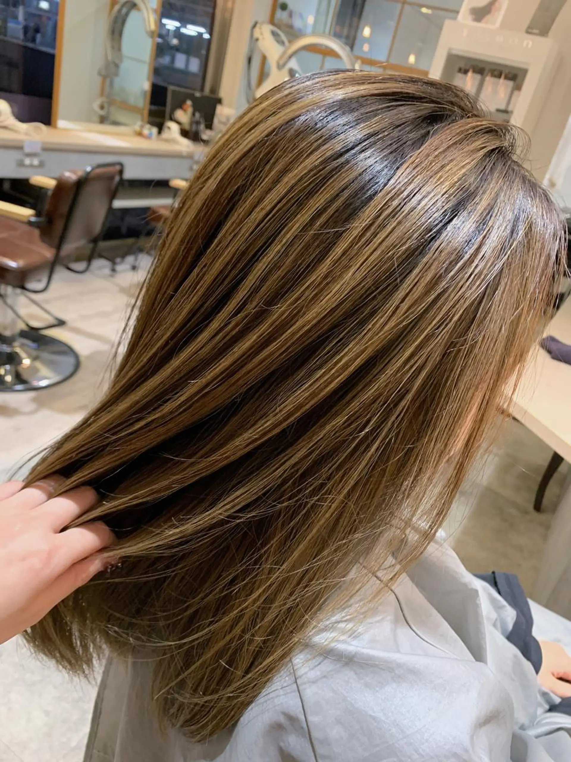 ロング カラー ヘアカラー トリートメント 近藤千翔🩵 髪質改善Periodのエステ・リラクイメージ