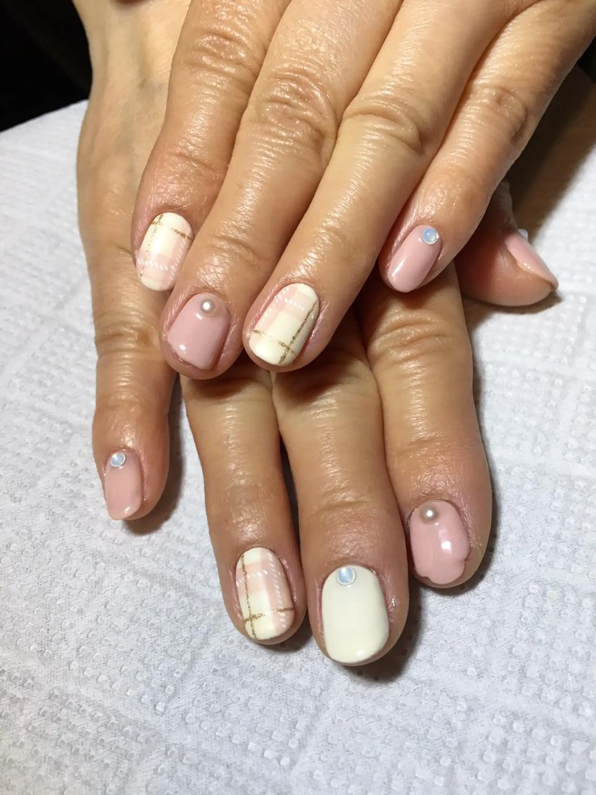 ネイル ピンク ピンクベージュ 遊津 美来のネイルデザイン