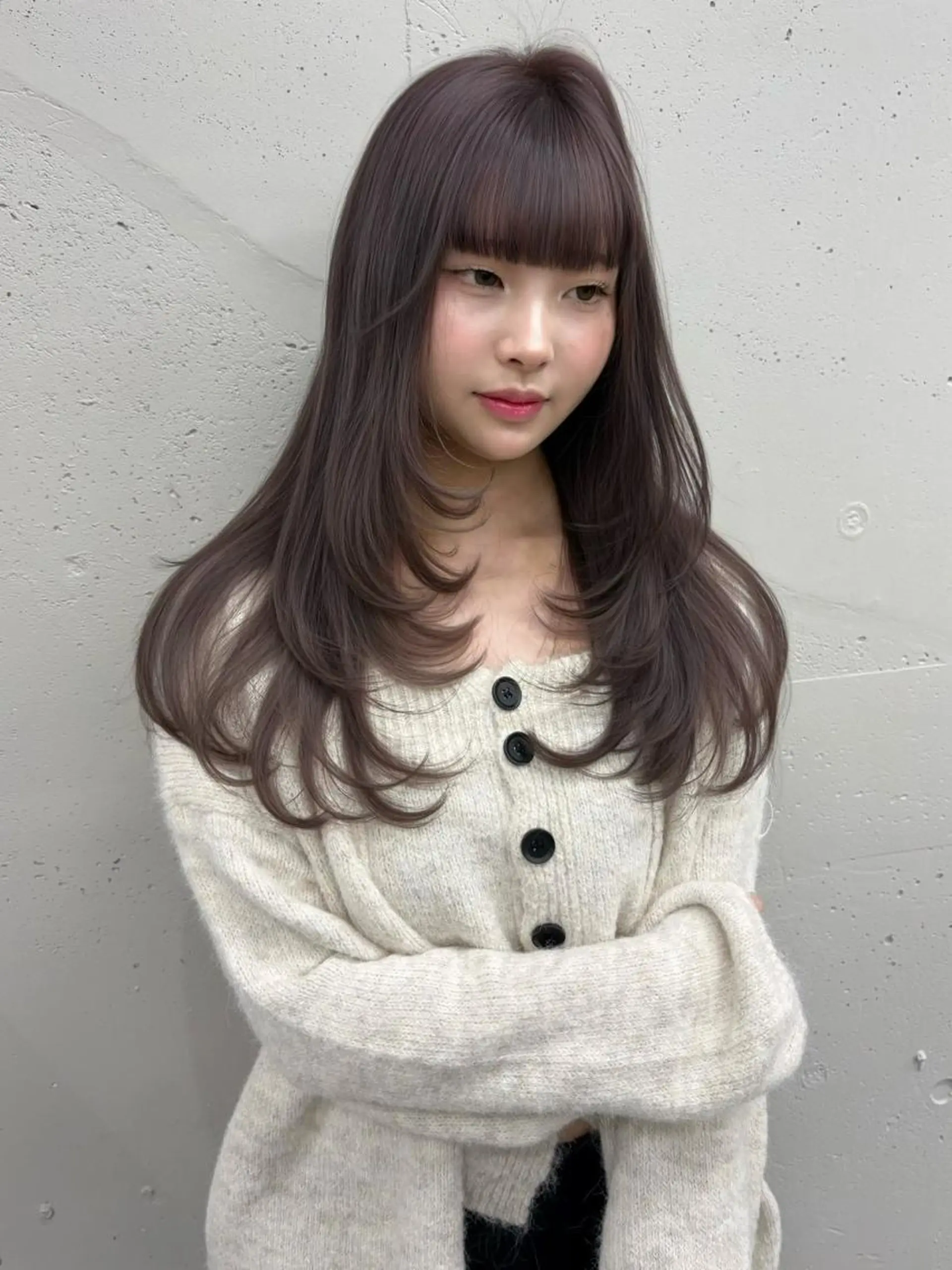 カラー ロング 透明感カラー グレージュ ラベンダーカラー ラベンダーグレージュ ラベンダーグレー ヘアカラー トリートメント ♡韓国ヘア♡ ブリーチ✨ハイトーンのヘアスタイル