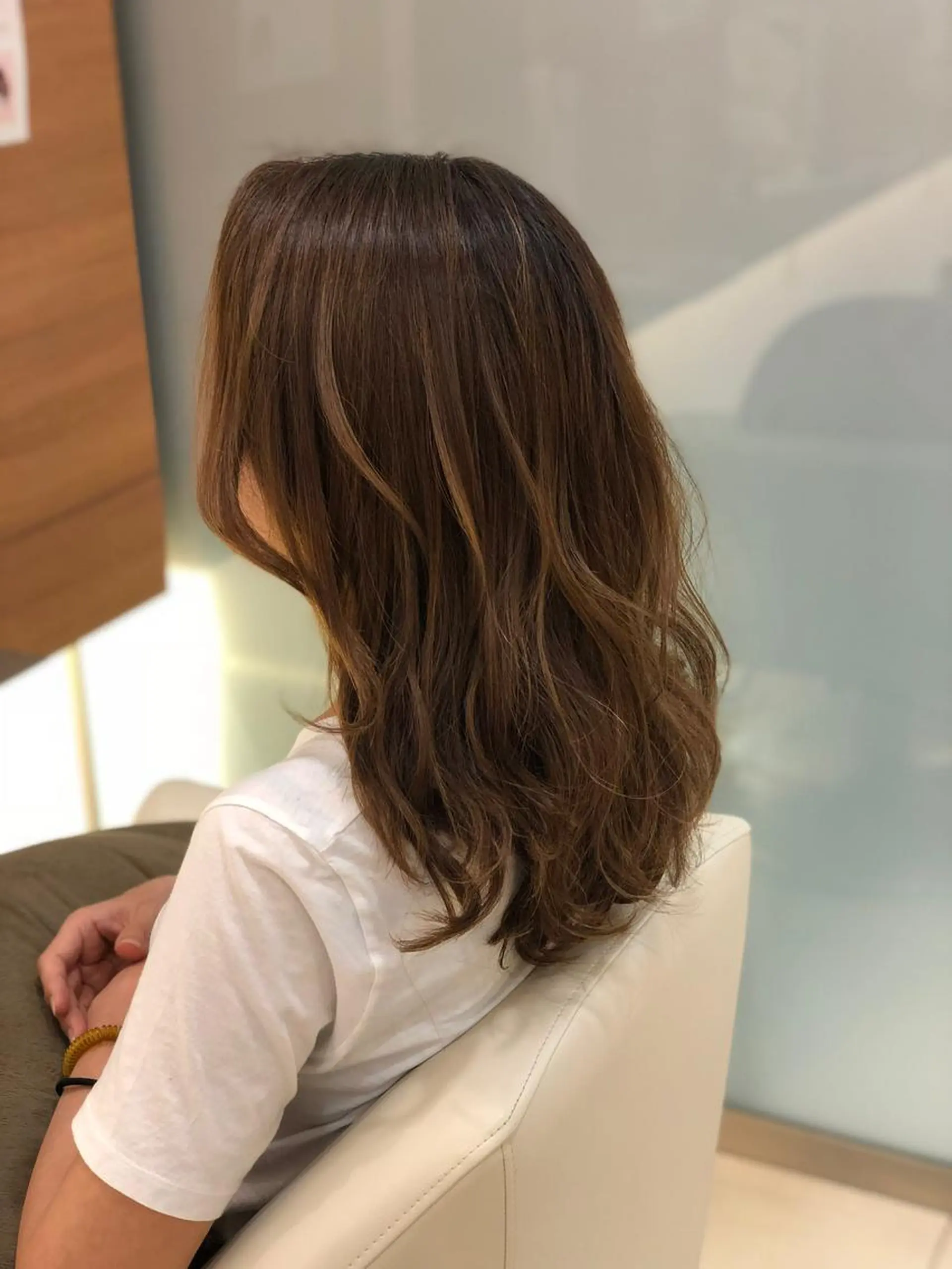 セミロング カット ヘアカラー トリートメント 頭浸浴×似合わせ HolyGrailのヘアスタイル