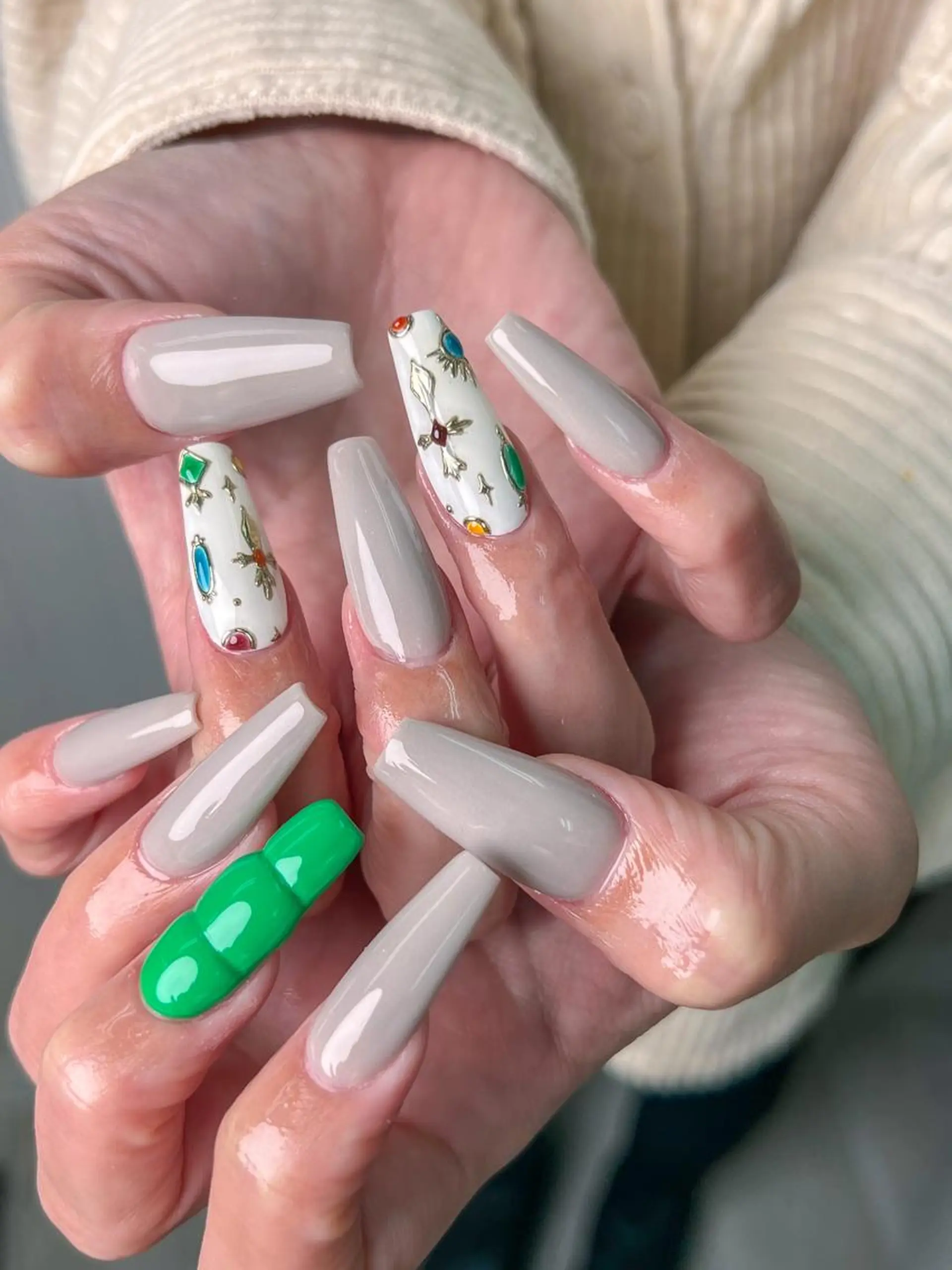 ロング カラー ネイル ハンドネイル SUNNY BAE. SERINAのネイルデザイン