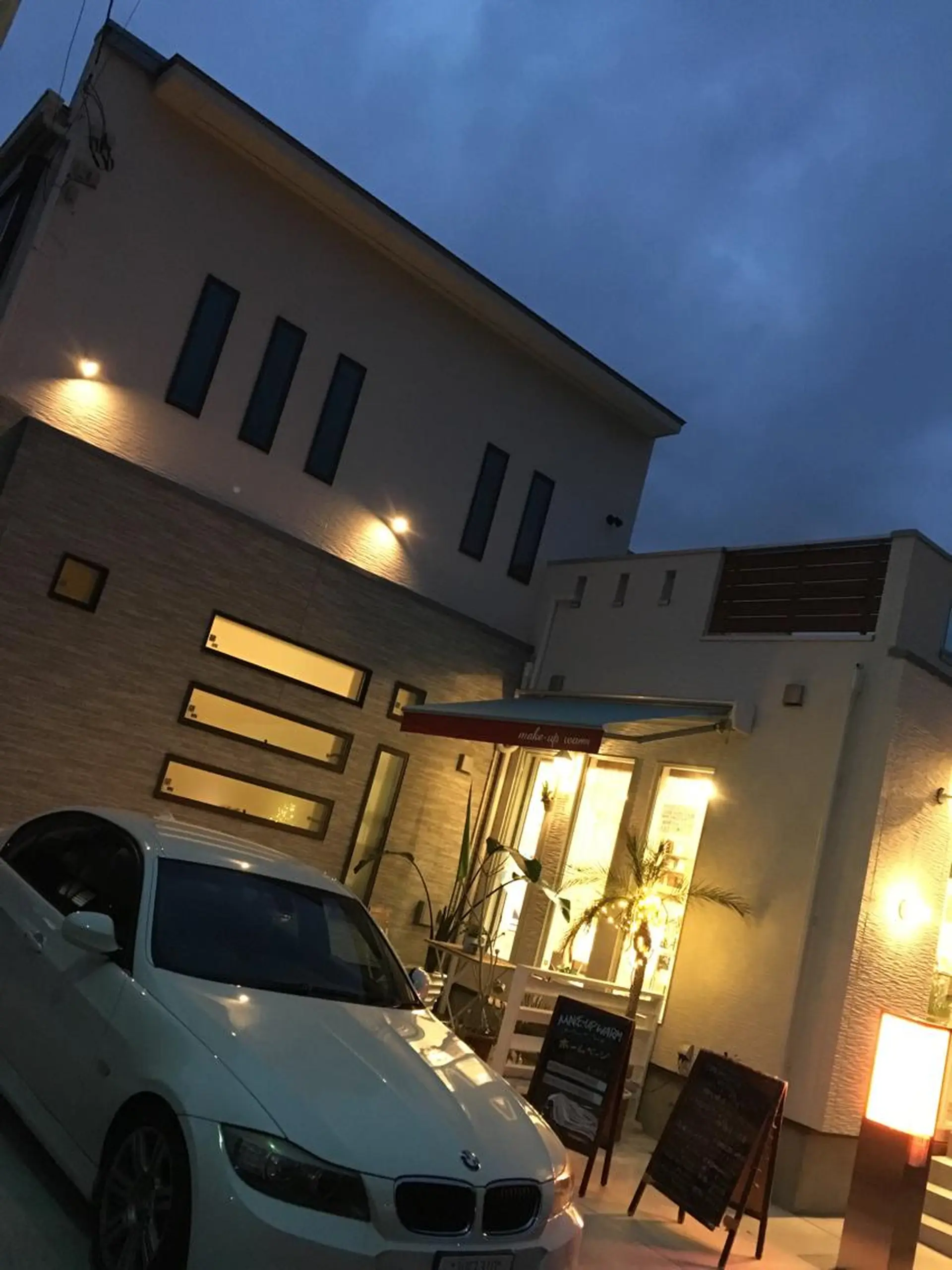 MAKEーUP WARMのヘアスタイル