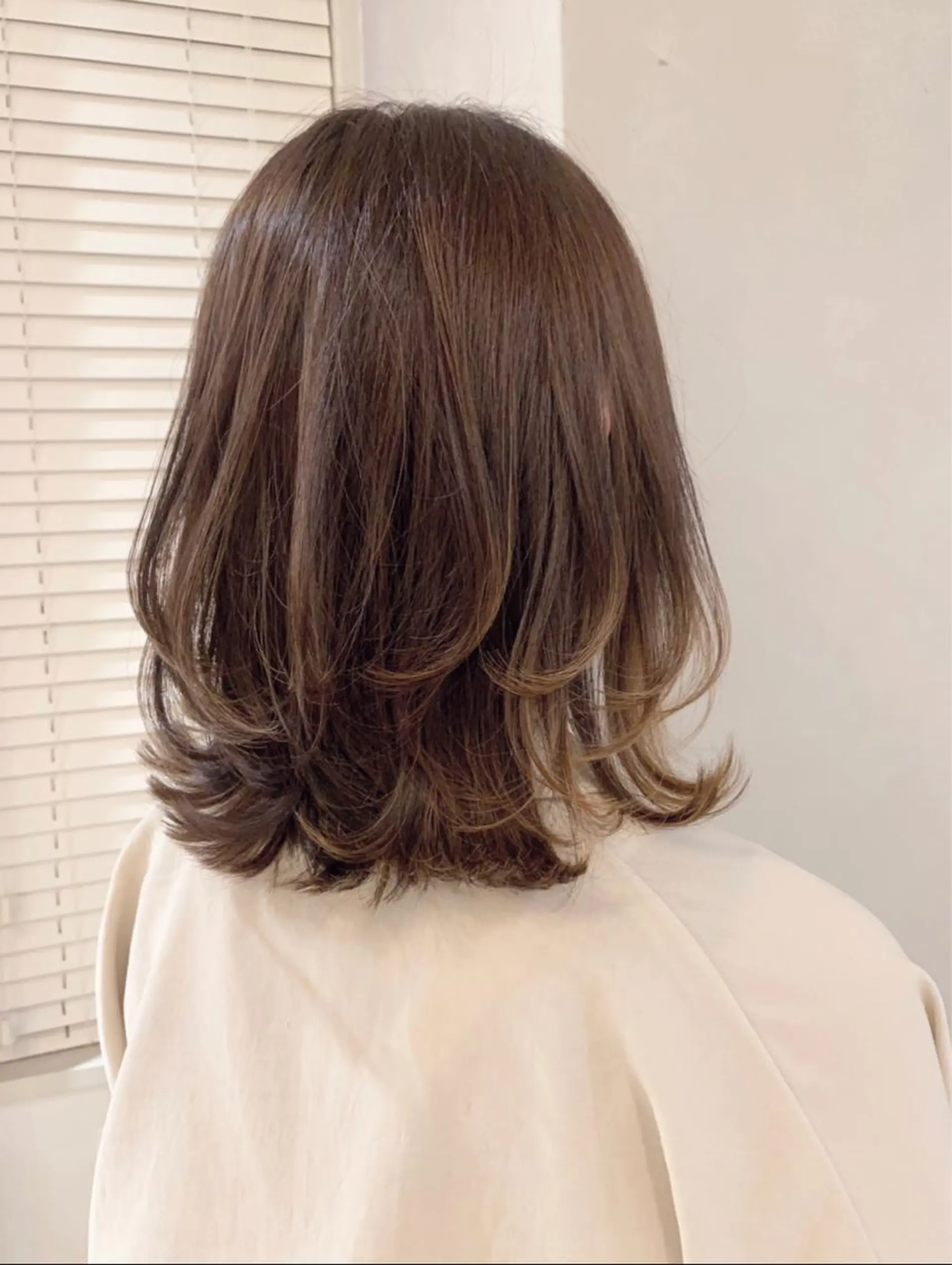 ミディアム ミディアムレイヤー レイヤーカット Pēji所属・松村 総のヘアスタイル