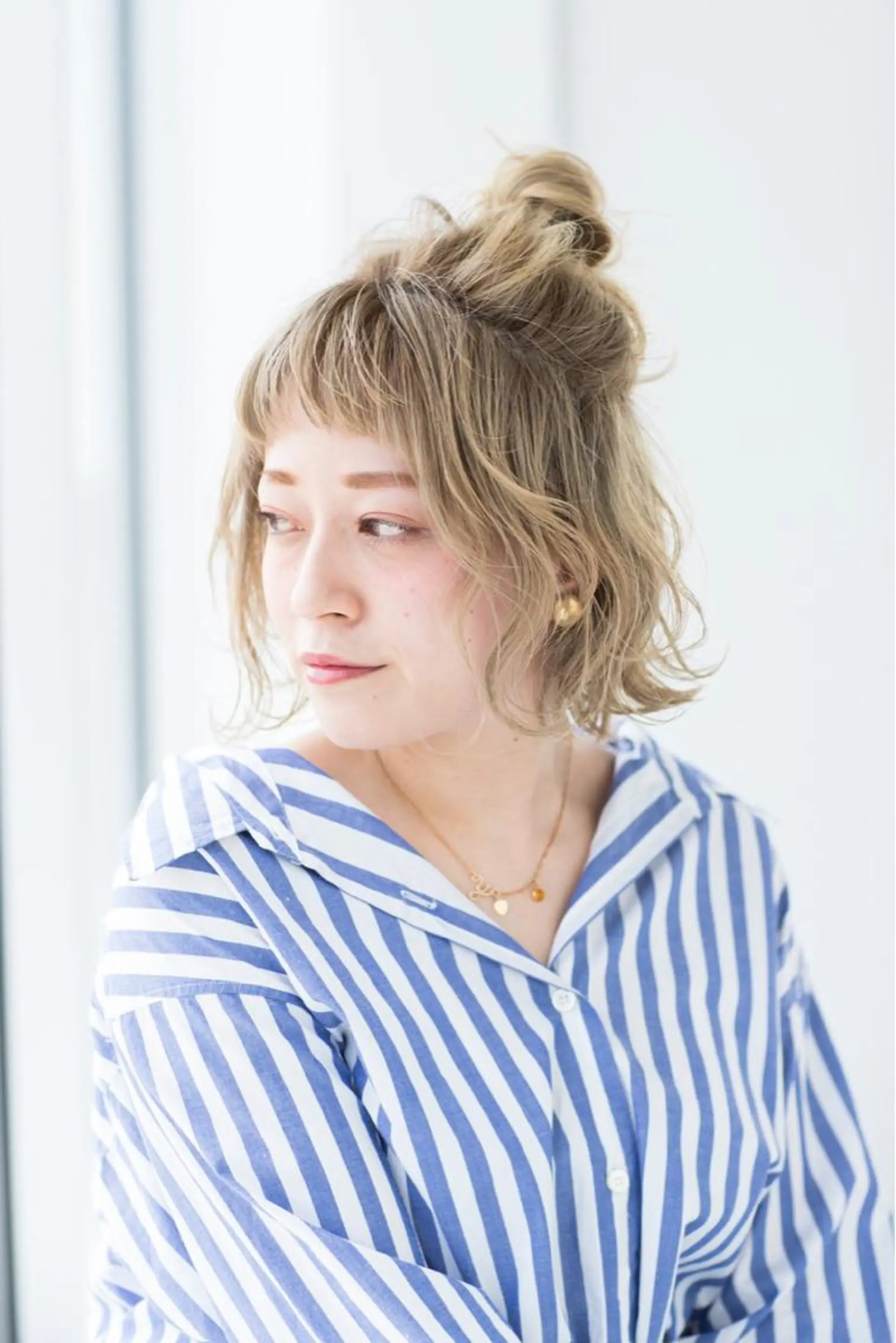 ショート ヘアアレンジ ブリーチカラー🌈 石垣翔太のヘアスタイル