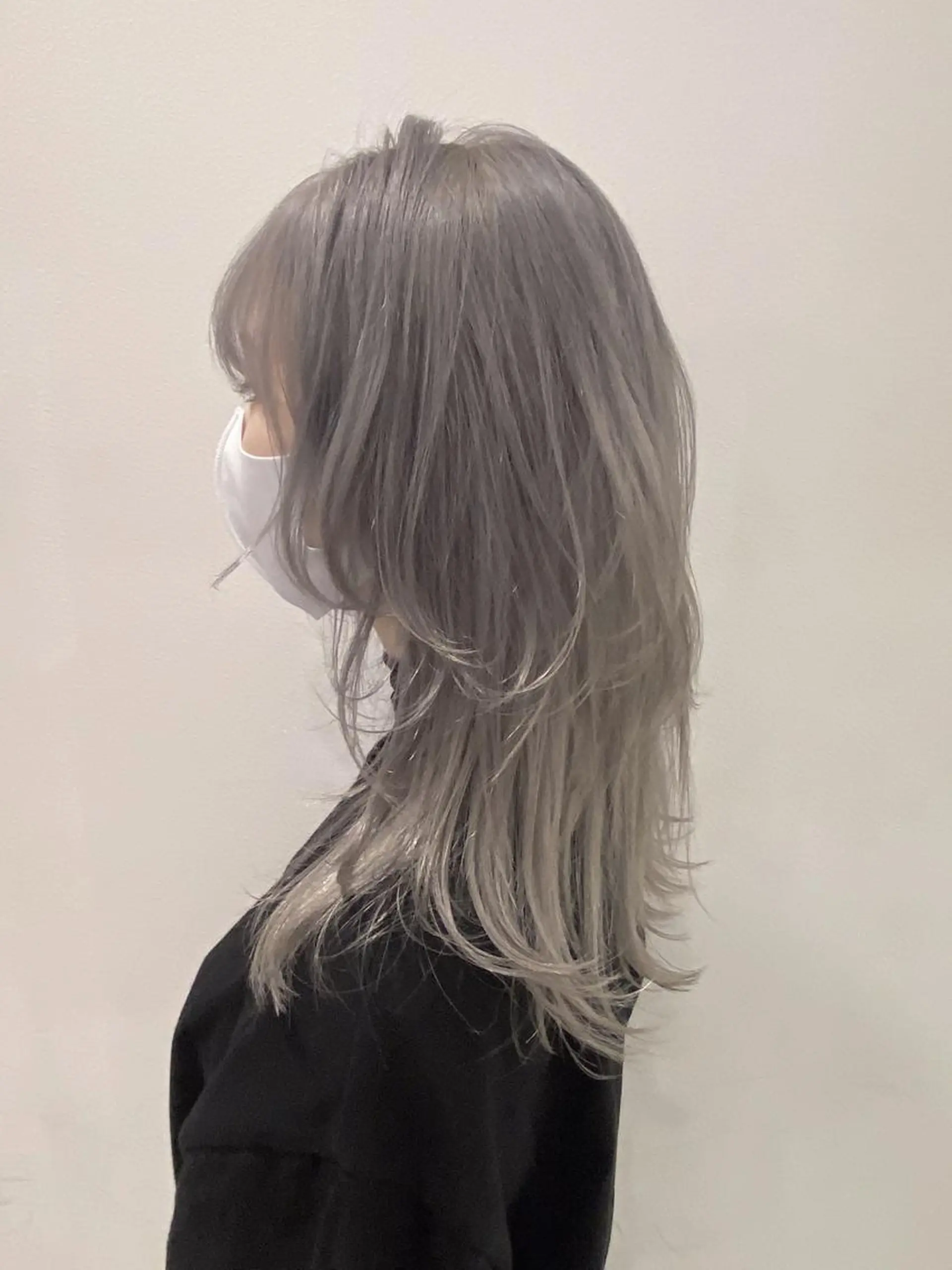 セミロング カラー ヘアアレンジ ブリーチ シルバー 天神レイヤーカット No.1💖マユカのヘアスタイル