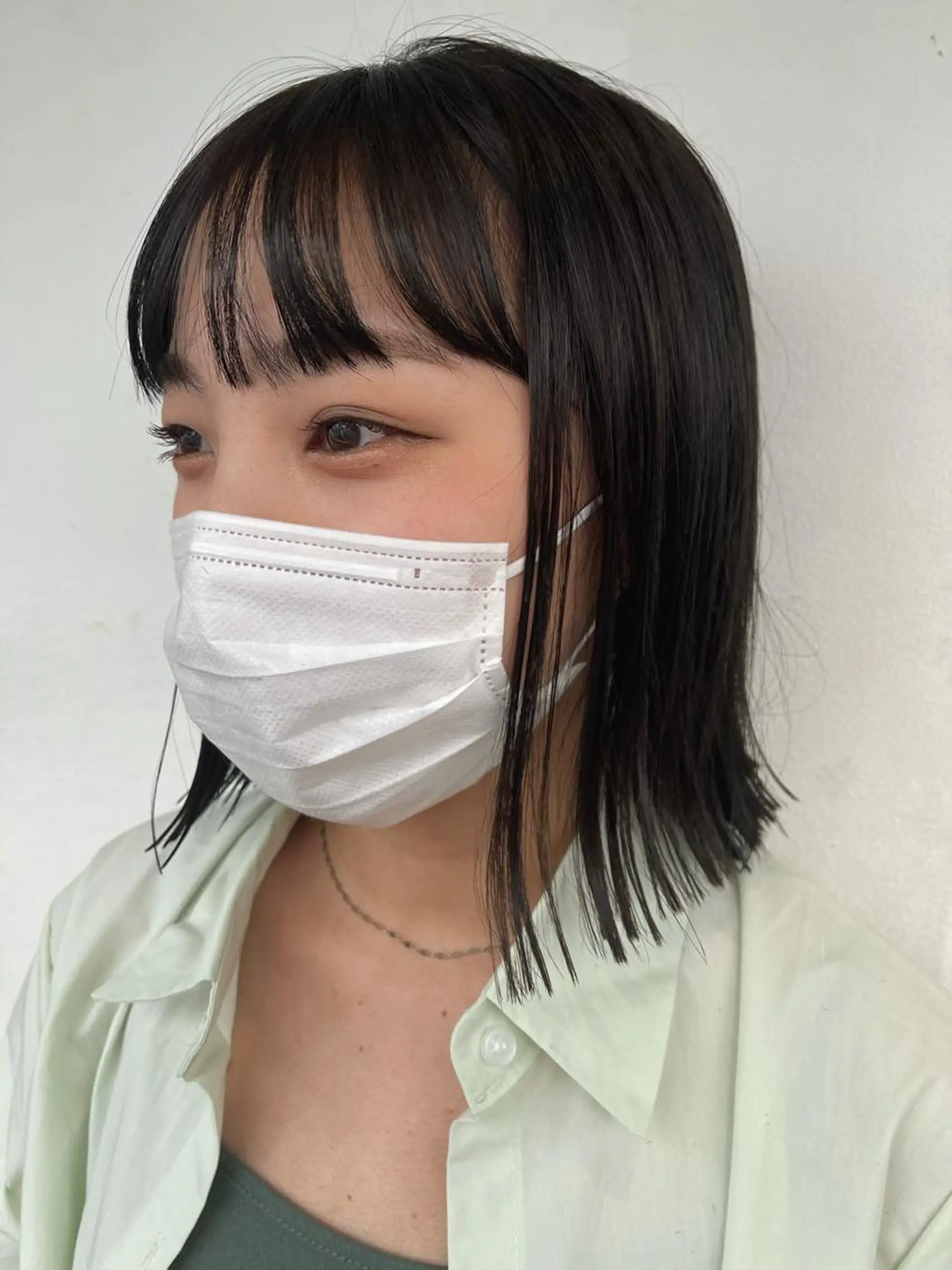 ショート カラー 切りっぱなしボブ イルミナカラー ボブ カット ヘアカラー トリートメント 💓パーマ，💗 レイヤーカットのヘアスタイル