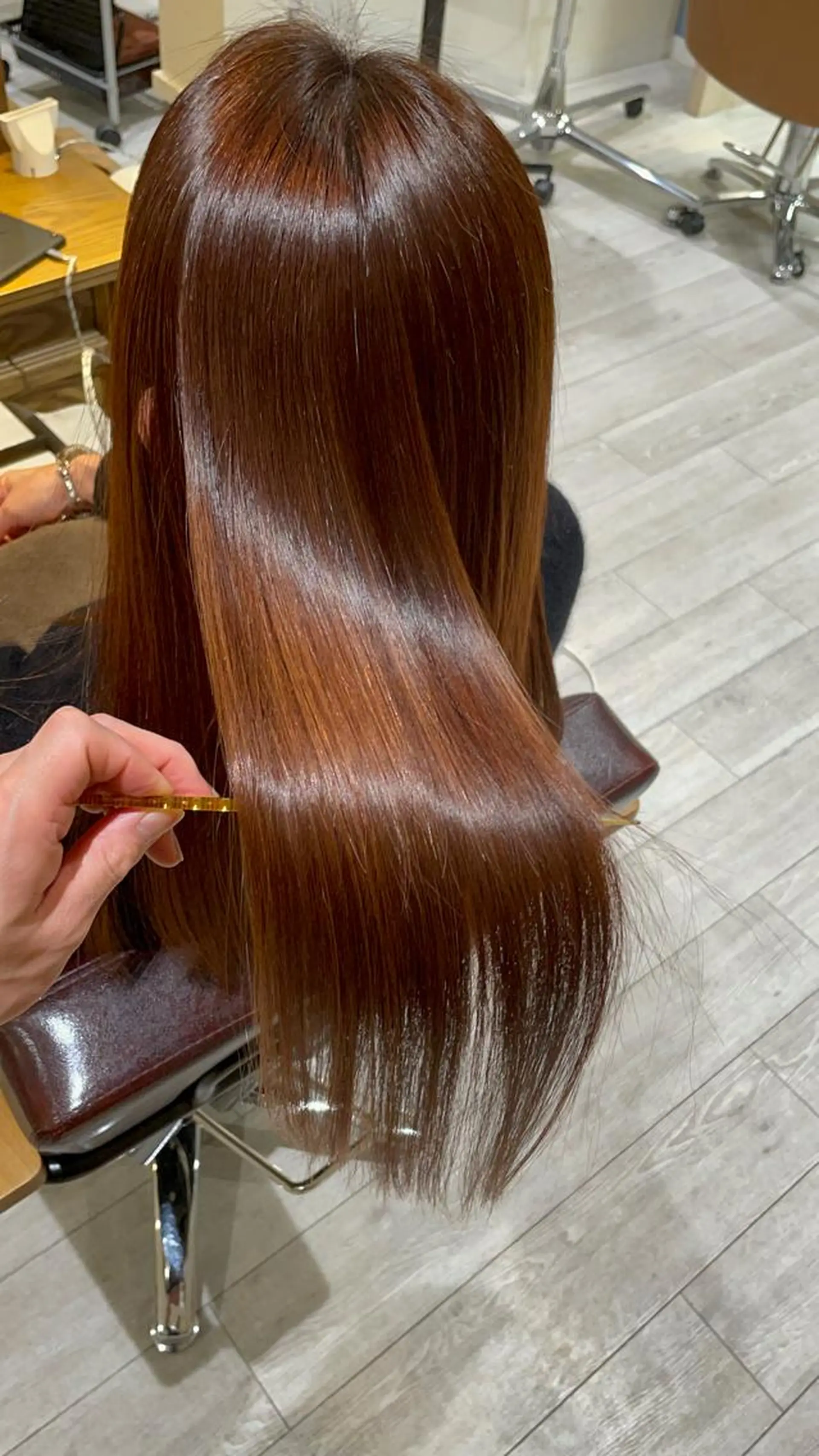 ロング パーマ 小島嵩人 縮毛矯正 髪質改善のヘアスタイル