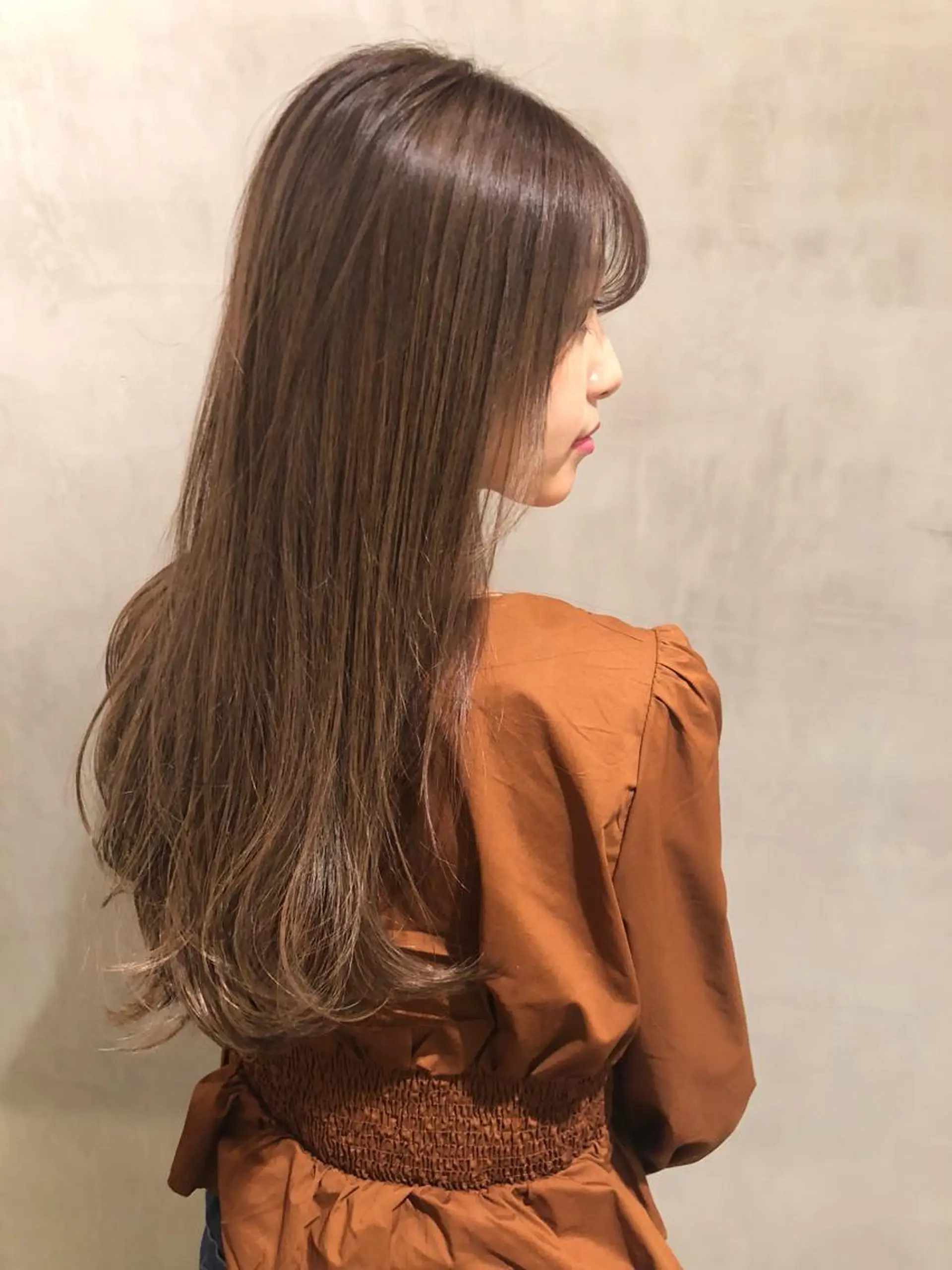 セミロング カラー パープルカラー ヘアカラー トリートメント 大西 直人のヘアスタイル