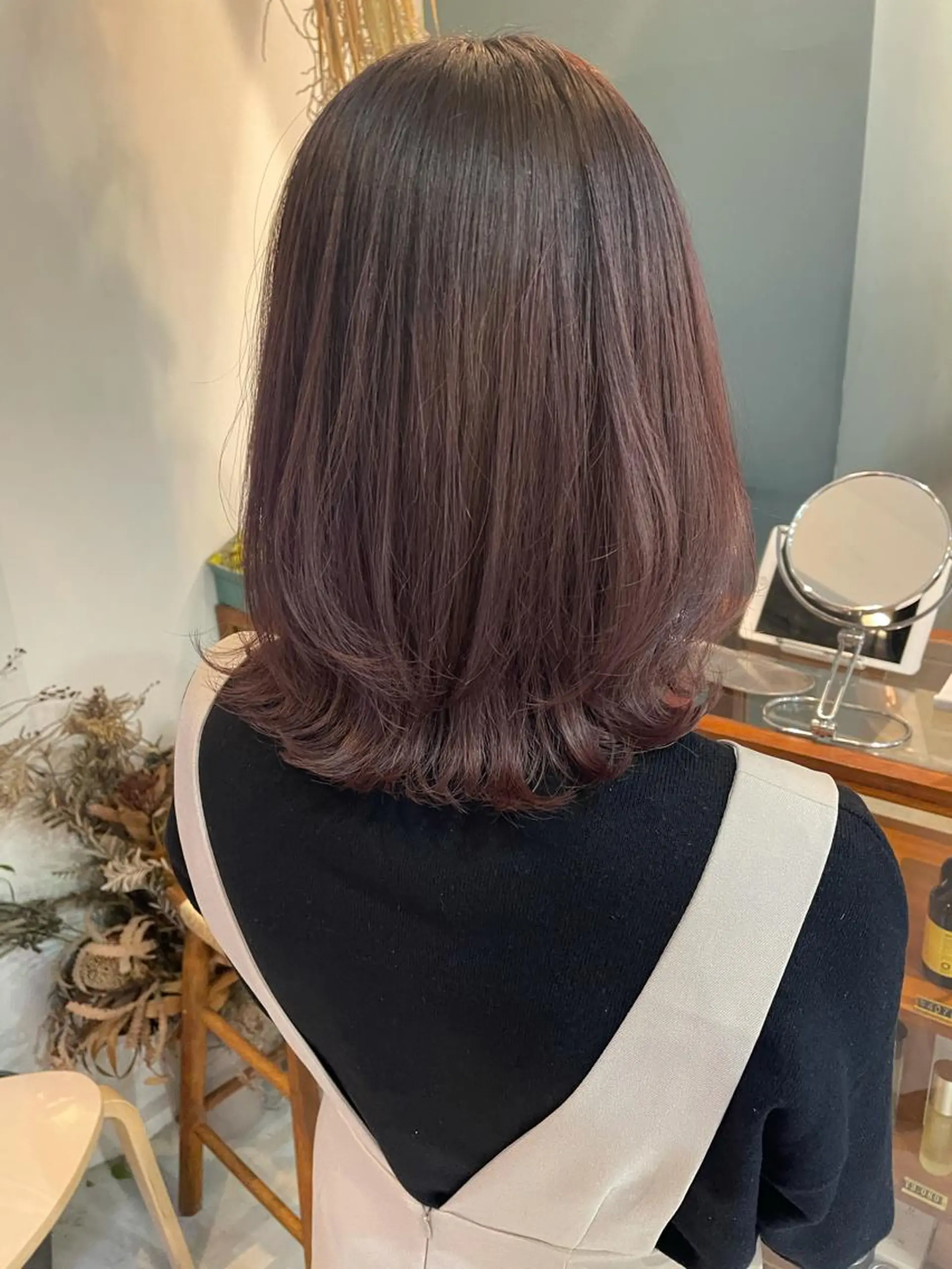 ミディアム カラー ラベンダーカラー ラベンダーピンク ピンクカラー レイヤーカット カット ヘアカラー トリートメント 中目黒🌼 🌼ハナのヘアスタイル