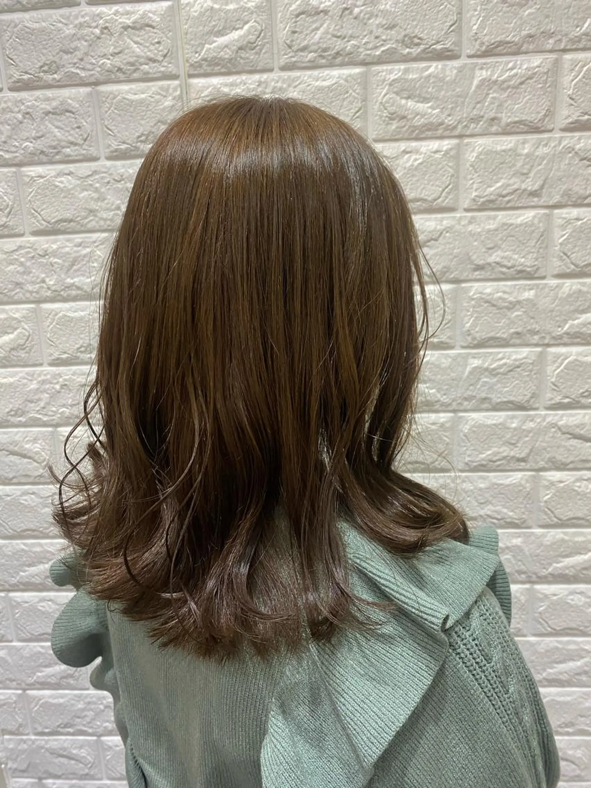 カラー ベージュカラー オリーブベージュ ヘアカラー トリートメント 石野 友唯のヘアスタイル