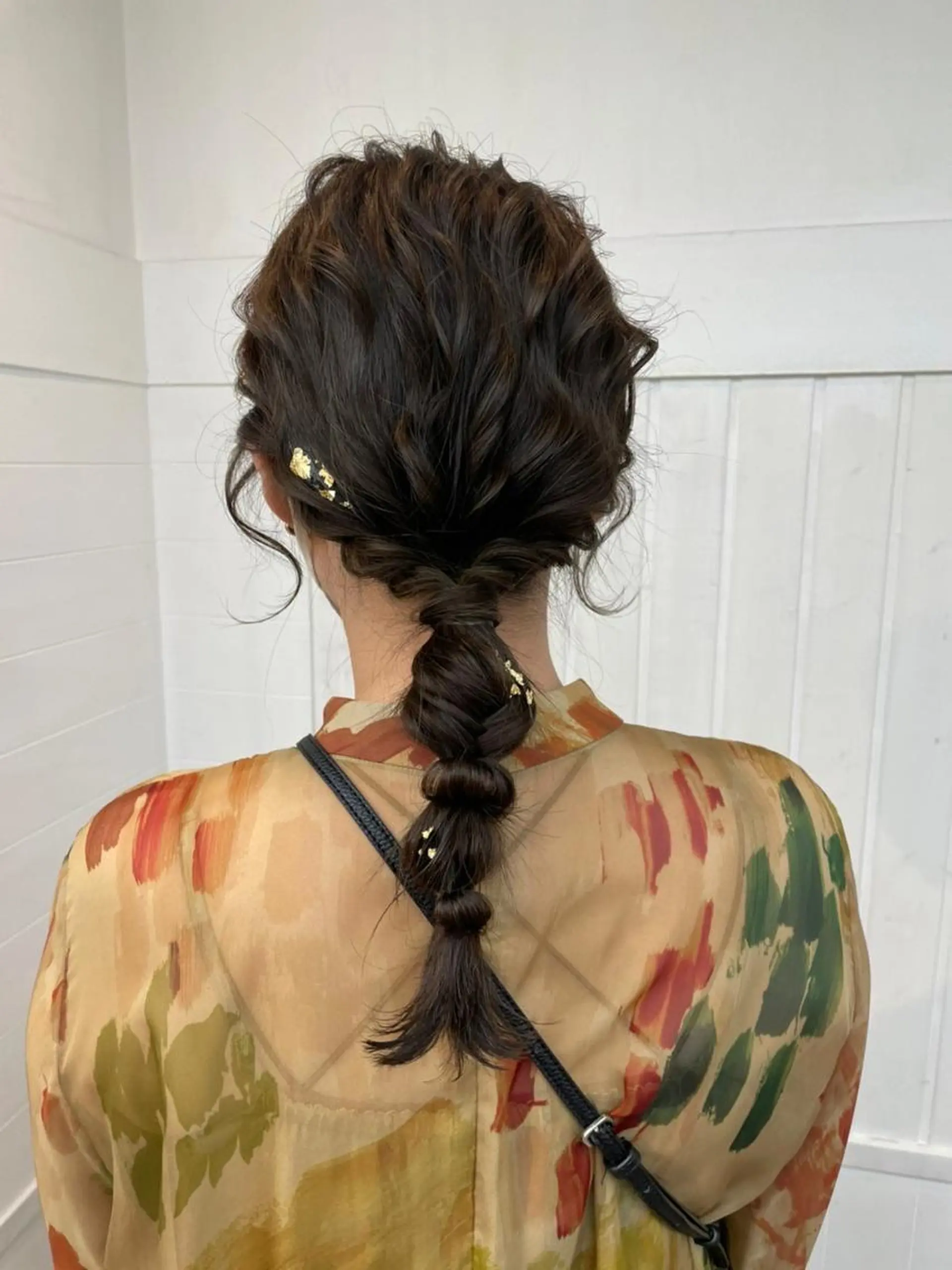 カラー ヘアアレンジ ミディアム パーマ アディクシーカラー アッシュ バレイヤージュ ベージュカラー ブリーチ newi 川崎店のヘアスタイル